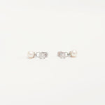 Zhao Lu Si’s Style, Love’s Ambition Earrings, c-drama earrings, chinese drama, c-drama, Xu Yan earrings, Qiao Yan earrings, classic pearl earrings, drop pearl earrings, 《许我耀眼》
Gift set for her / hadiah untuk wanita / 送给她的礼物。Perfect for best friend / sahabat baik / 最好的朋友 / 心爱的耳环、手链和戒指。Made in Korea / 制造于韩国 /.Dainty jewellery / 简约精致首饰 / barang kemas halus. 925 sterling silver / 925纯银 / perak tulen 925. Anti-tarnish / 防氧化 / tahan karat. Suitable for daily wear, keshi pearl, baroque pearl, pearl, 珍珠 淡水珍珠 ak