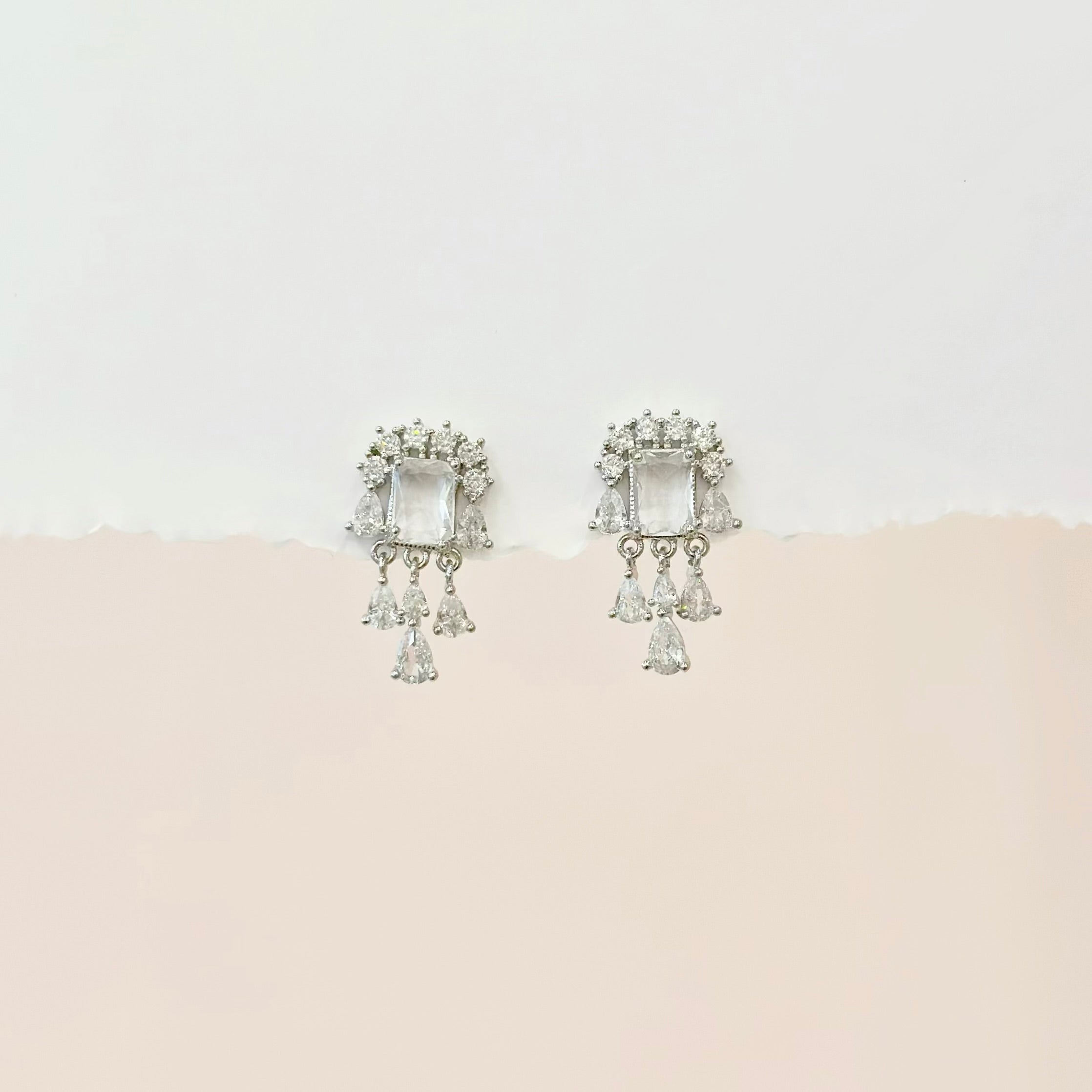 Gift idea
Gift for her
Made in Korea 
Cubic Zirconia
925 Sterling Silver 
No Piercing
Jewelry Dainty Minimalist
Dainty
Daily wear
korean earrings
bracelet
jewellery Malaysia
necklace
korean jewellery
rings
earrings malaysia
korean style earrings
malaysia jewellery
jewelry 
jewellery accessories
Subang
Anting
Cincin
CNY
Chinese new year
Pearl
Freshwater pearl
hypoallergenic earrings birthday gift gift set gift online gift shop bridesmaid gift aurelia atelier