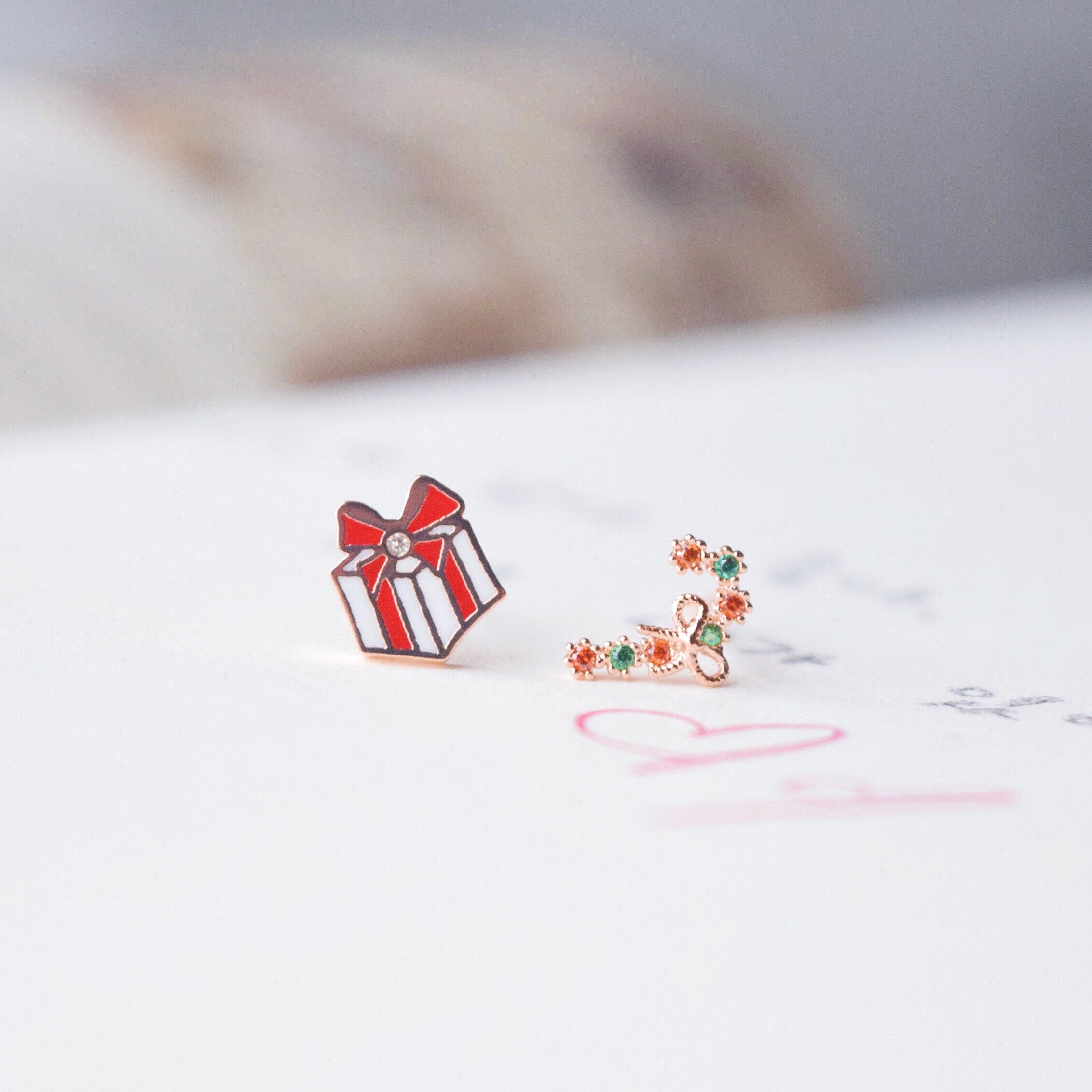 Accessory Gift for her Rose Gold Korea Made Earrings Korean Jewellery Jewelry Local Brand in Malaysia Cubic Zirconia Dainty Delicate Minimalist Jewellery Jewelry Bridal Bride Clip On Earrings 925 Sterling Silver Anting Dinner Silver Christmas Gift Set Xmas Silver snowman wreath candy cane present