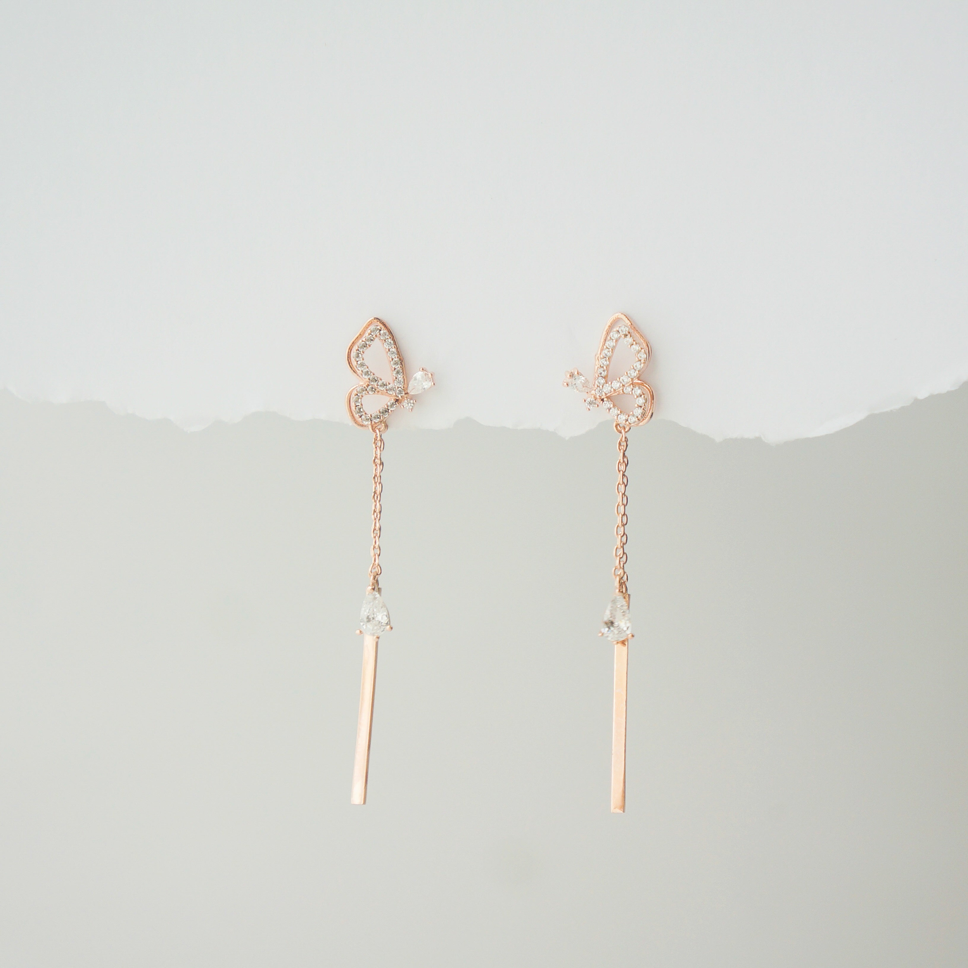 korean earrings bracelet jewellery Malaysia necklace korean jewellery rings earrings malaysia korean style earrings jewellery accessories hypoallergenic earrings ear cuff huggies silver necklace made in korea jewelry fashion jewellery malaysia earrings online shop malaysia Gift idea Gift for her Made in Korea Cubic Zirconia 925 Sterling Silver No Piercing Dainty Minimalist Daily wear Bestie Korean Anting Cincin Clip on 韩国耳环 韩国发饰 韩国饰品 hypoallergenic birthday gift set bridesmaid aurelia atelier