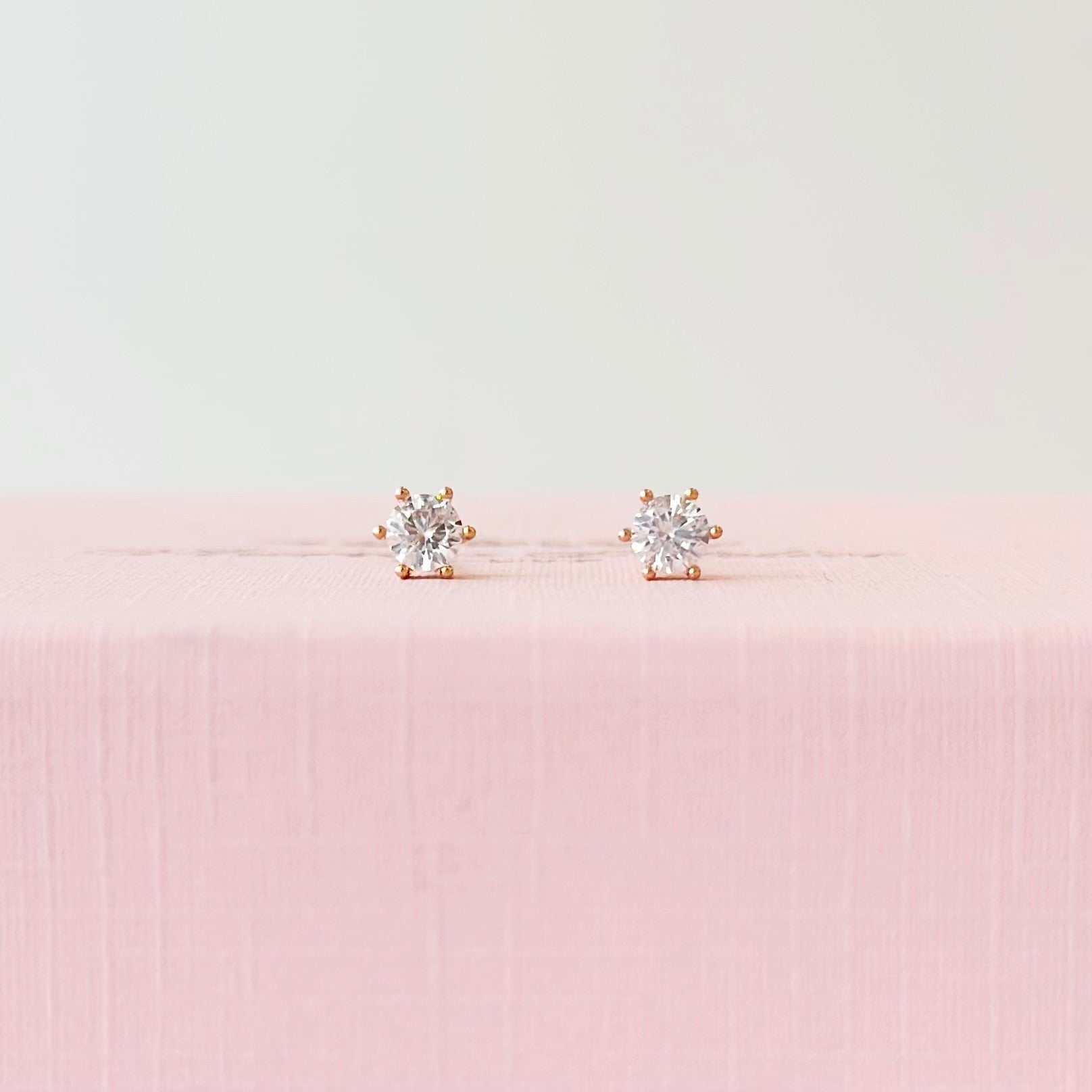 6-Prong Solitaire Diamond Earrings