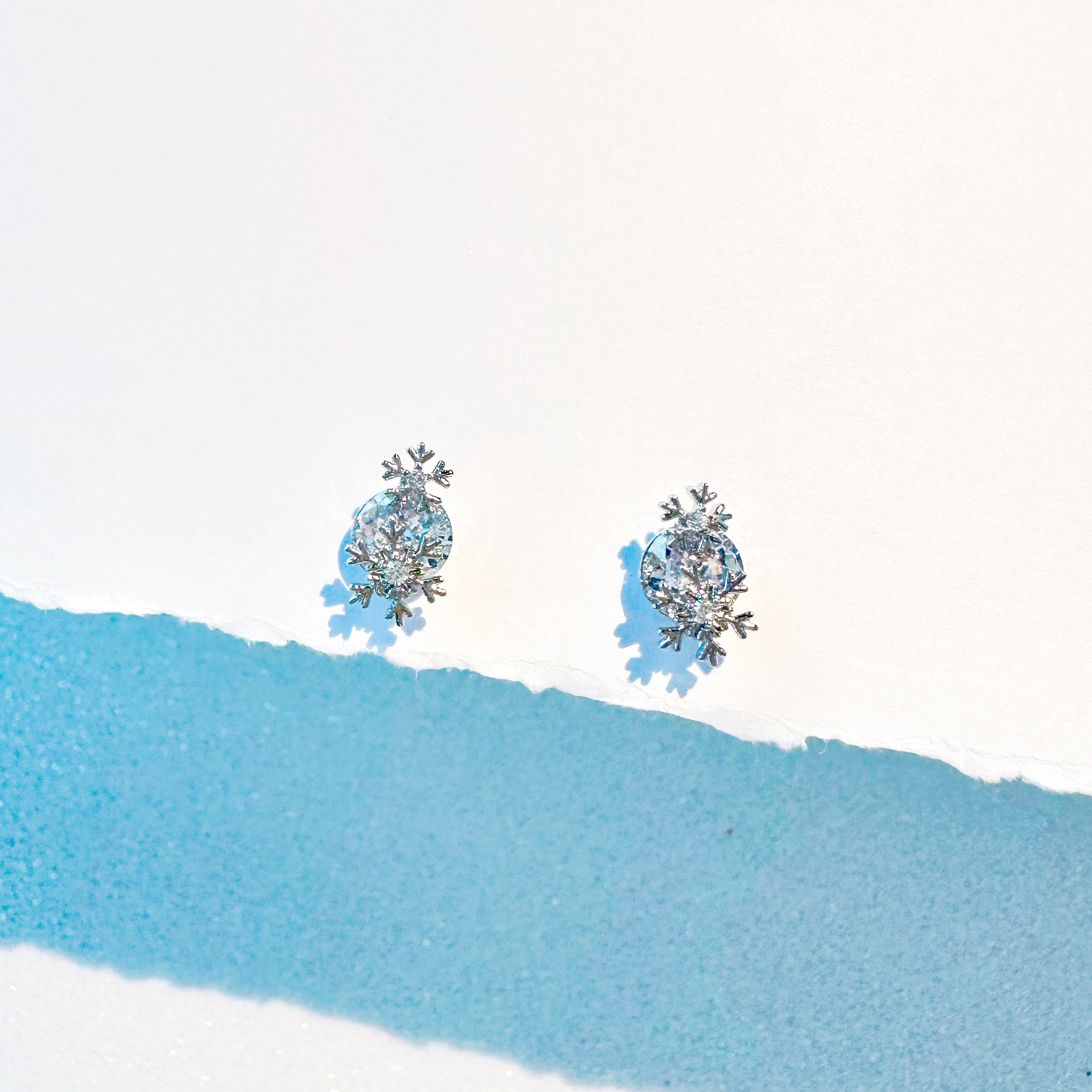Made in Korea Earrings Korean Anting Cubic Zirconia Bride Bridal Dinner 925 Sterling Silver Fashion Costume Jewellery Online Malaysia Shopping Trendy No Piercing Special Perfect Gift From Heart For Your Loved One Accessory Gift for her Rose Gold Korea Made Earrings Korean Jewellery Jewelry Local Brand in Malaysia Cubic Zirconia Dainty Delicate Minimalist Jewellery Jewelry Bride Clip On Earrings Silver Christmas Gift Set Xmas Silver snowman wreath candy cane present gift for her gift ideas