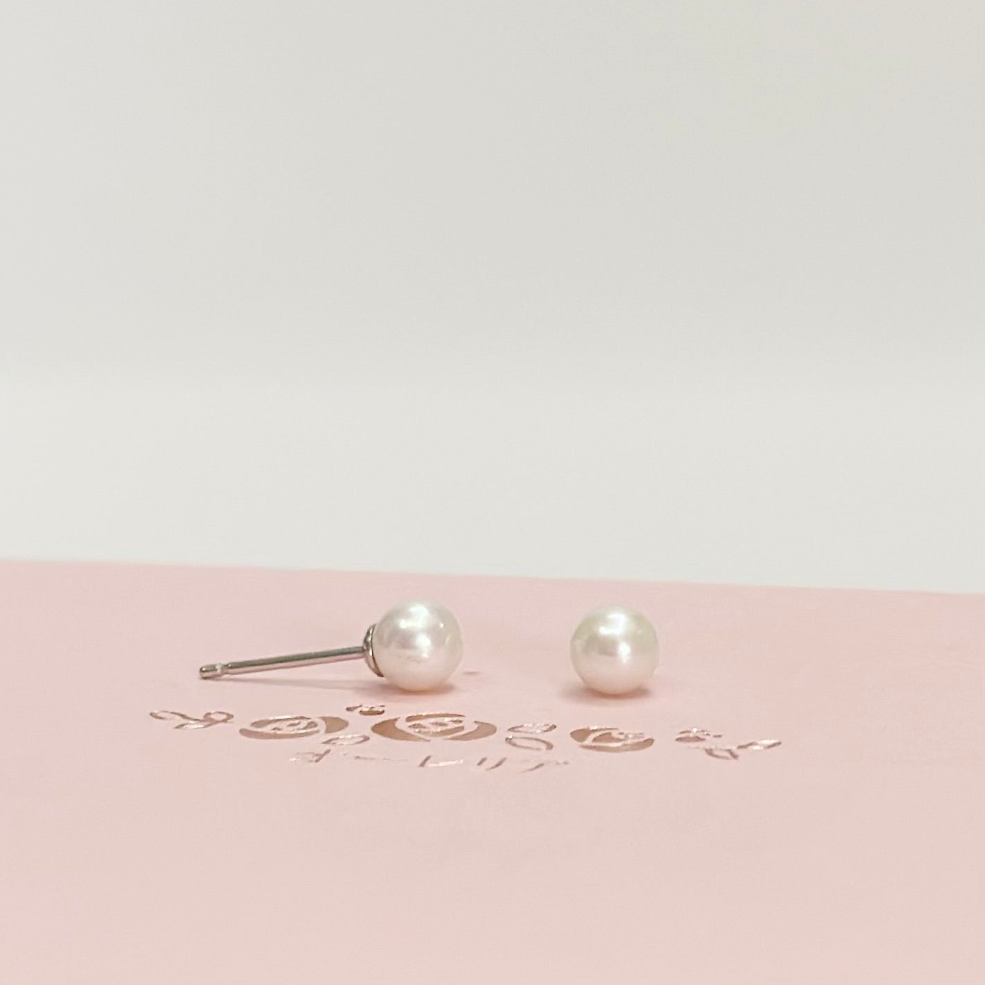pearl earrings, dainty pearl bracelet, freshwater pearl necklace,  akoya pearl., handmade, sensitive skin, bridal, sterling silver, hypoallergenic, gift idea, seawater pearl, pearl neckace, keshi pearl, baroque pearl, mini pearl, 珍珠 淡水珍珠 ak pearl
海水珍珠 s925 cultural pear present gift for her gift ideas pearl made in Malaysia south sea pearl 米珠 natural pearl mutiara Gift for her Dainty Delicate Minimalist everyday earrings everyday wear lustre near round