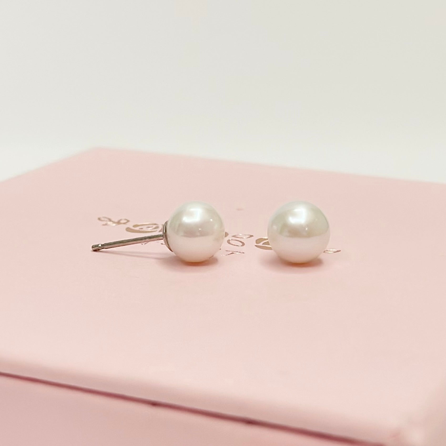 pearl earrings, dainty pearl bracelet, freshwater pearl necklace,  akoya pearl., handmade, sensitive skin, bridal, sterling silver, hypoallergenic, gift idea, seawater pearl, pearl neckace, keshi pearl, baroque pearl, mini pearl, 珍珠 淡水珍珠 ak pearl
海水珍珠 s925 cultural pear present gift for her gift ideas pearl made in Malaysia south sea pearl 米珠 natural pearl mutiara Gift for her Dainty Delicate Minimalist everyday earrings everyday wear lustre near round