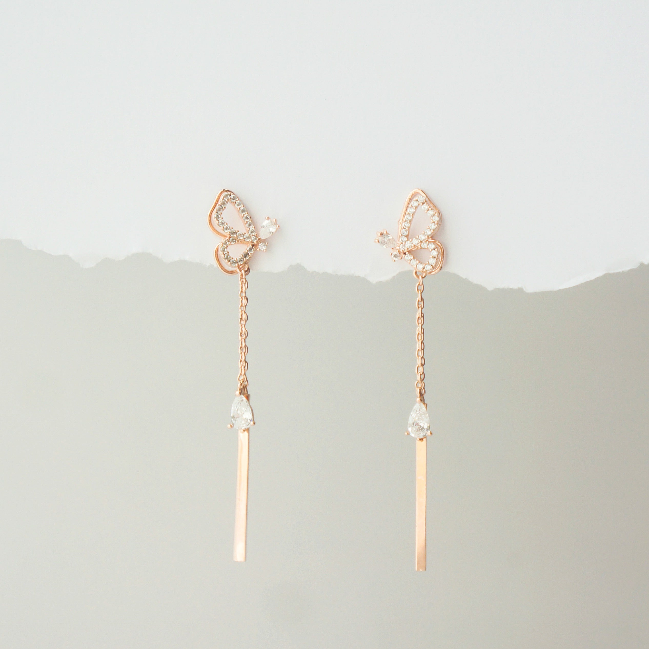 korean earrings bracelet jewellery Malaysia necklace korean jewellery rings earrings malaysia korean style earrings jewellery accessories hypoallergenic earrings ear cuff huggies silver necklace made in korea jewelry fashion jewellery malaysia earrings online shop malaysia Gift idea Gift for her Made in Korea Cubic Zirconia 925 Sterling Silver No Piercing Dainty Minimalist Daily wear Bestie Korean Anting Cincin Clip on 韩国耳环 韩国发饰 韩国饰品 hypoallergenic birthday gift set bridesmaid aurelia atelier