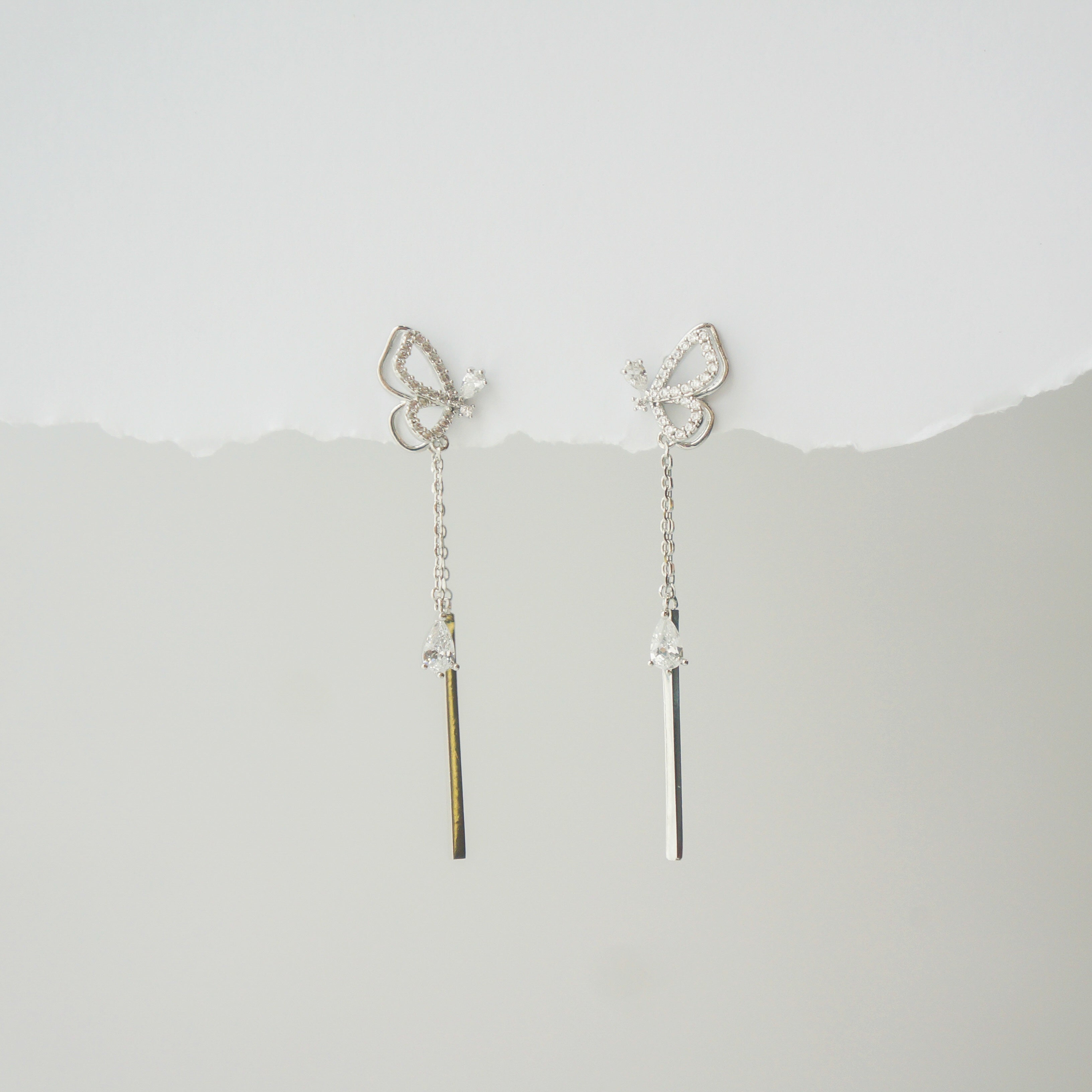 korean earrings bracelet jewellery Malaysia necklace korean jewellery rings earrings malaysia korean style earrings jewellery accessories hypoallergenic earrings ear cuff huggies silver necklace made in korea jewelry fashion jewellery malaysia earrings online shop malaysia Gift idea Gift for her Made in Korea Cubic Zirconia 925 Sterling Silver No Piercing Dainty Minimalist Daily wear Bestie Korean Anting Cincin Clip on 韩国耳环 韩国发饰 韩国饰品 hypoallergenic birthday gift set bridesmaid aurelia atelier