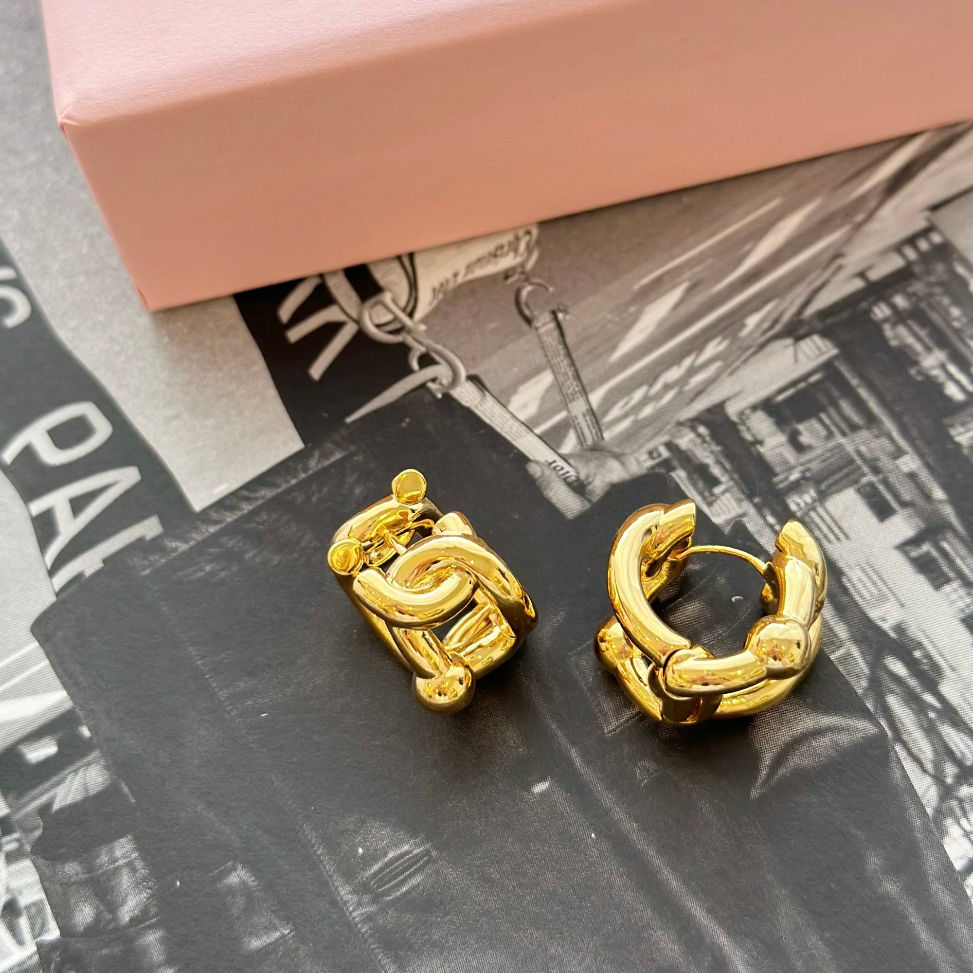 korean earrings bracelet jewellery Malaysia necklace korean jewellery rings earrings malaysia korean style earrings malaysia jewellery jewelry jewellery accessories hypoallergenic earrings ear cuff huggies silver necklace made in korea jewelry fashion jewellery malaysia earrings online shop malaysia Gift idea Gift for her Made in Korea Cubic Zirconia 925 Sterling Silver No Piercing Jewelry Dainty Minimalist Bestie anting subang clip on 925 silver gf gift local Dainty Daily wear Gift Set aurelia atelier