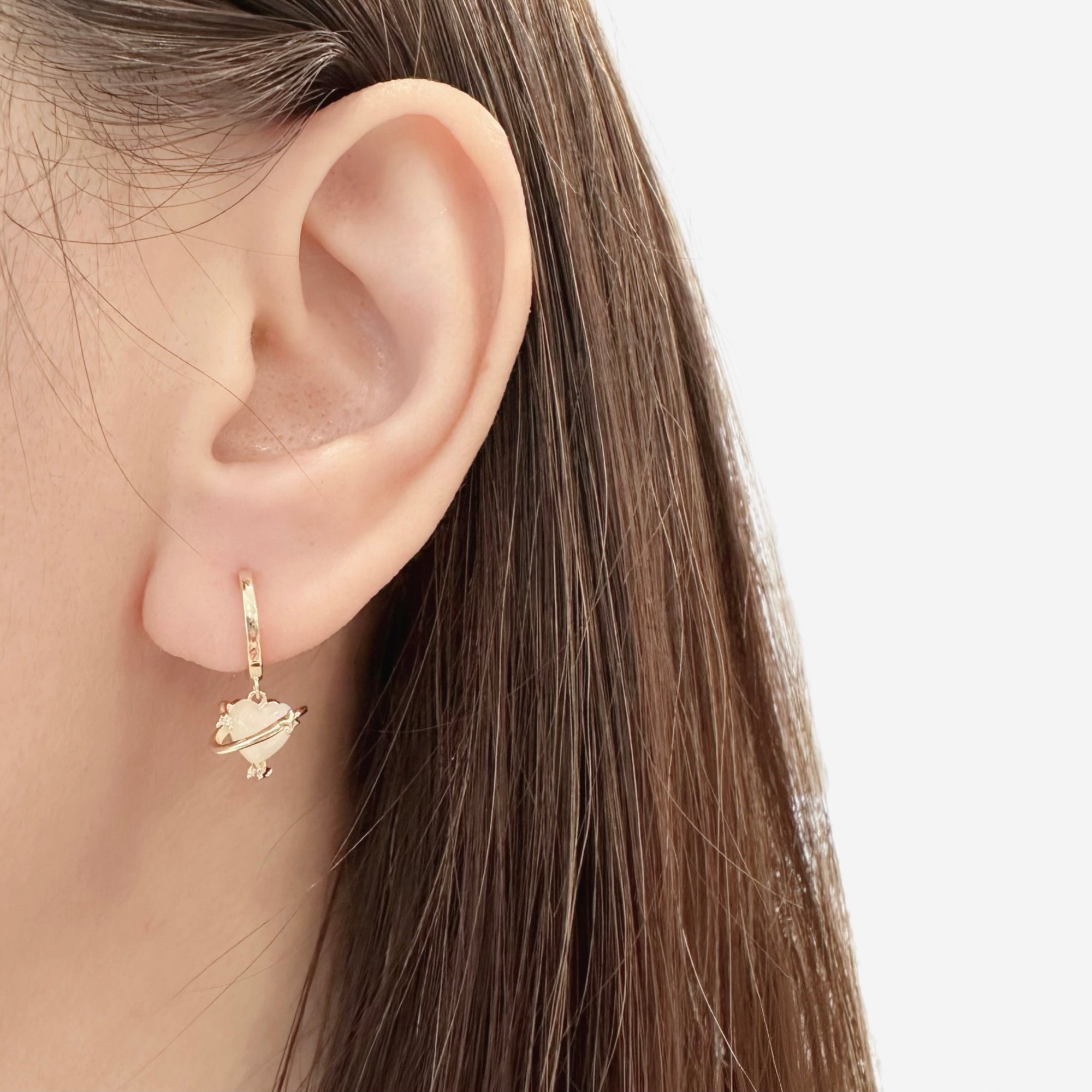 Gift set for her, hadiah untuk wanita, 送给她的礼物, bracelet, ring, necklace, earrings, korean earrings, made in korea, dainty jewellery, lazy girl jewellery, S925 silver, 925 sterling silver, huggie earrings, clip on, daily wear, cubic zirconia, bridesmaid gift, gift for her, Malaysia online shop, fashion jewellery, Korean jewellery accessories, sensitive skin, tahan karat, 适合日常佩戴, anting, rantai tangan, rantai leher, cincin, gift idea, no piercing, earrings malaysia, subang, Pearl, Freshwater pearl, 韩国发饰, 韩国饰品