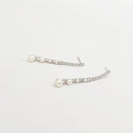 Zhao Lu Si’s Style, Love’s Ambition Earrings, c-drama earrings, chinese drama, c-drama, Xu Yan earrings, Qiao Yan earrings, classic pearl earrings, drop pearl earrings, 《许我耀眼》
Gift set for her / hadiah untuk wanita / 送给她的礼物。Perfect for best friend / sahabat baik / 最好的朋友 / 心爱的耳环、手链和戒指。Made in Korea / 制造于韩国 /.Dainty jewellery / 简约精致首饰 / barang kemas halus. 925 sterling silver / 925纯银 / perak tulen 925. Anti-tarnish / 防氧化 / tahan karat. Suitable for daily wear, keshi pearl, baroque pearl, pearl, 珍珠 淡水珍珠 ak