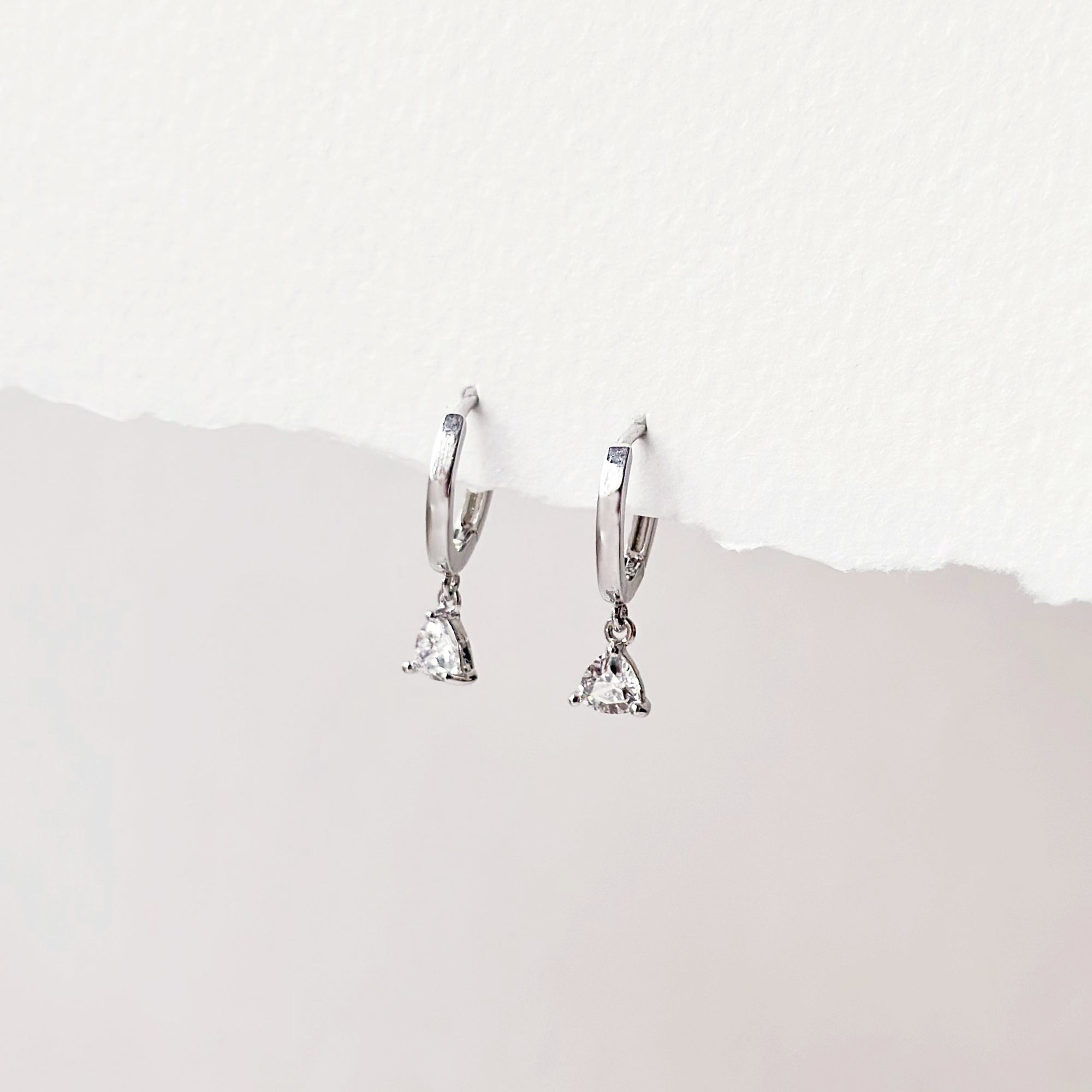 korean earrings bracelet jewellery Malaysia necklace korean jewellery rings earrings malaysia korean style earrings jewellery accessories hypoallergenic earrings ear cuff huggies silver necklace made in korea jewelry fashion jewellery malaysia earrings online shop malaysia Gift idea Gift for her Made in Korea Cubic Zirconia 925 Sterling Silver No Piercing Dainty Minimalist Daily wear Bestie Korean Anting Cincin Clip on 韩国耳环 韩国发饰 韩国饰品 hypoallergenic birthday gift set bridesmaid aurelia atelier