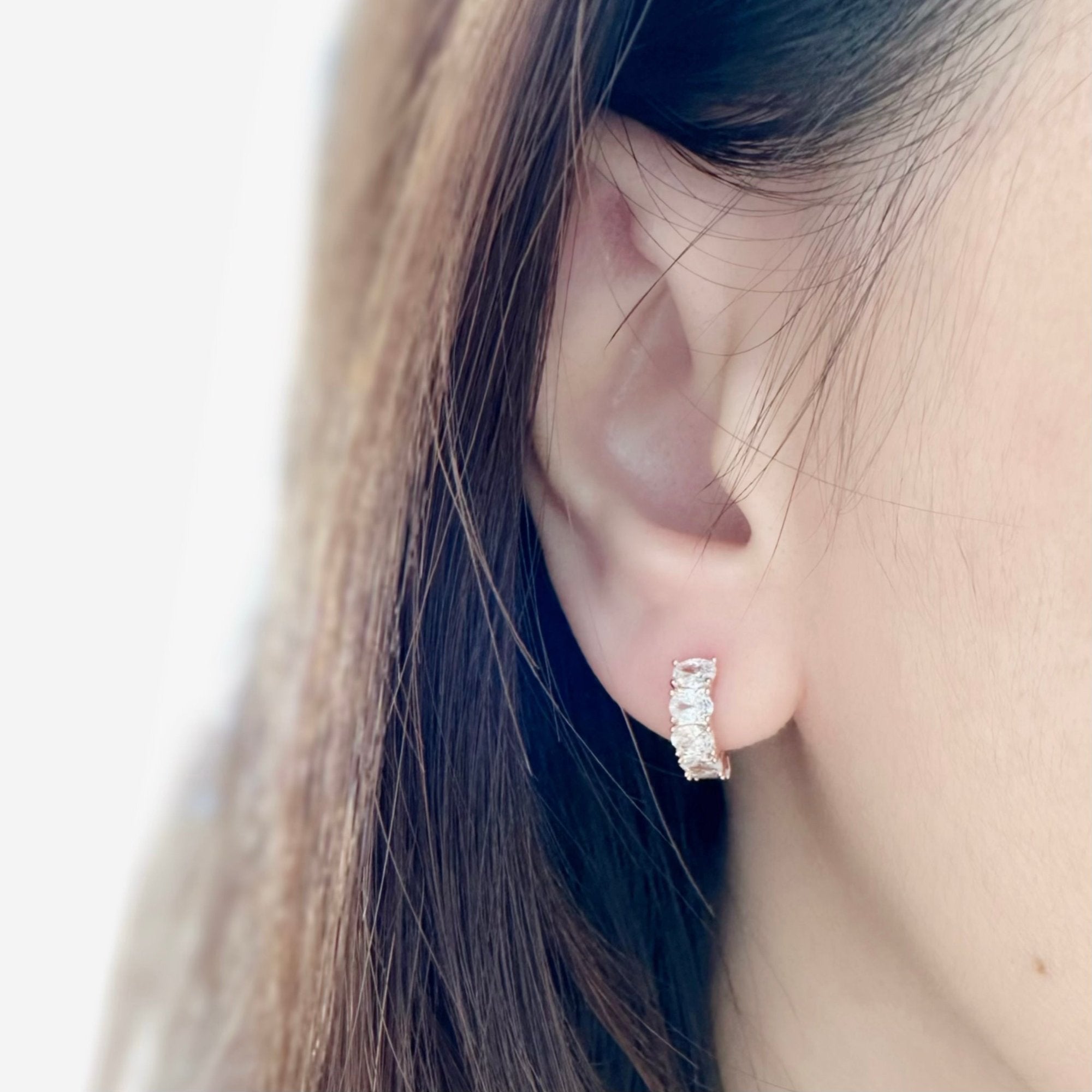 korean earrings bracelet jewellery Malaysia necklace korean jewellery rings earrings malaysia korean style earrings jewellery accessories hypoallergenic earrings ear cuff huggies silver necklace made in korea jewelry fashion jewellery malaysia earrings online shop malaysia Gift idea Gift for her Made in Korea Cubic Zirconia 925 Sterling Silver No Piercing Dainty Minimalist Daily wear Bestie Korean Anting Cincin Clip on 韩国耳环 韩国发饰 韩国饰品 hypoallergenic birthday gift set bridesmaid aurelia atelier