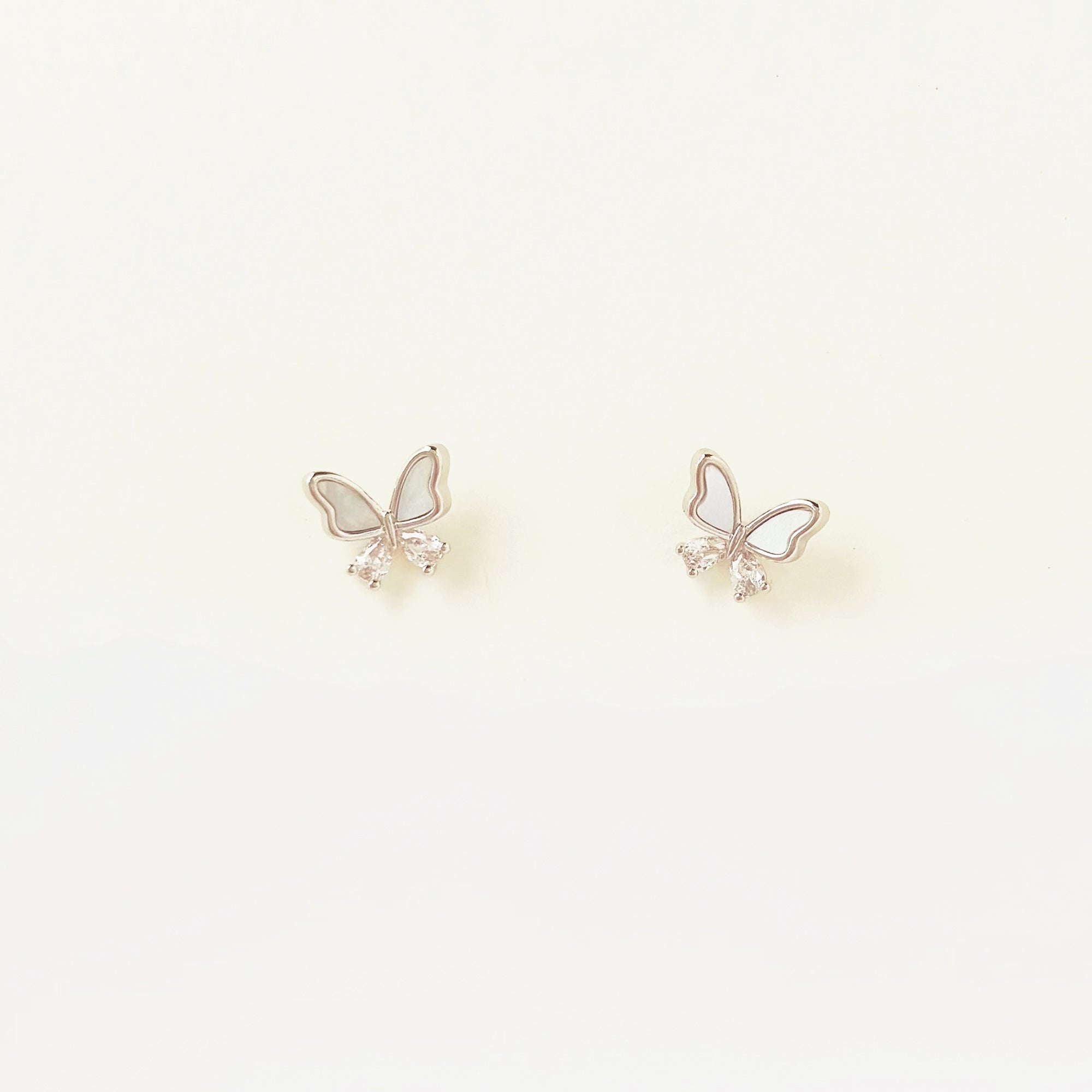 korean earrings bracelet jewellery Malaysia necklace korean jewellery rings earrings malaysia korean style earrings jewellery accessories hypoallergenic earrings ear cuff huggies silver necklace made in korea jewelry fashion jewellery malaysia earrings online shop malaysia Gift idea Gift for her Made in Korea  Cubic Zirconia 925 Sterling Silver  No Piercing Dainty Minimalist Daily wear Bestie Korean Anting Cincin Clip on 韩国耳环 韩国发饰 韩国饰品 hypoallergenic  birthday gift set bridesmaid aurelia atelier