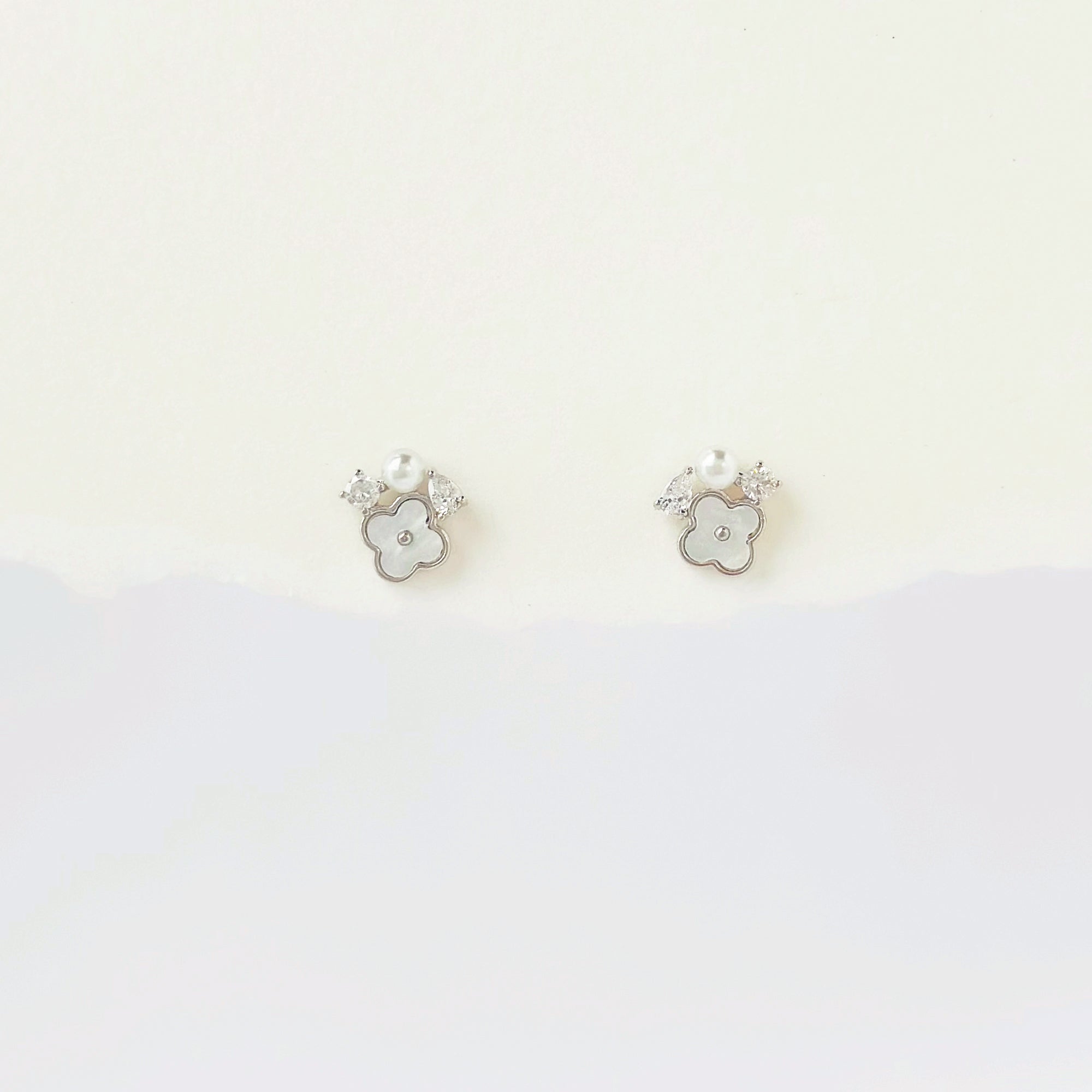 korean earrings bracelet jewellery Malaysia necklace korean jewellery rings earrings malaysia korean style earrings jewellery accessories hypoallergenic earrings ear cuff huggies silver necklace made in korea jewelry fashion jewellery malaysia earrings online shop malaysia Gift idea Gift for her Made in Korea  Cubic Zirconia 925 Sterling Silver  No Piercing Dainty Minimalist Daily wear Bestie Korean Anting Cincin Clip on 韩国耳环 韩国发饰 韩国饰品 hypoallergenic  birthday gift set bridesmaid aurelia atelier