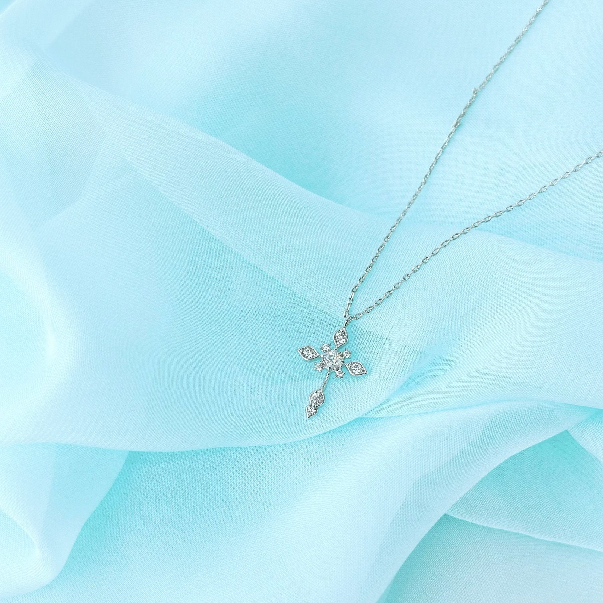 Rose Gold Made in Korea Earrings Korean Anting Cubic Zirconia Jewellery Malaysia Instagram 925 Sterling Silver hypoallergenic snowflake gift shops Jewellery Online Malaysia Shopping No Piercing Perfect Gift special gift Loved One Online jewellery Malaysia Gift for her Rose Gold Korea Made Earrings Korean Jewellery Jewelry Local Brand in Malaysia Cubic  Zirconia Dainty Delicate Minimalist Jewellery Jewelry Bride christmas Silver Gift Set present gift for her gift ideas bracelet gelang necklace rantai