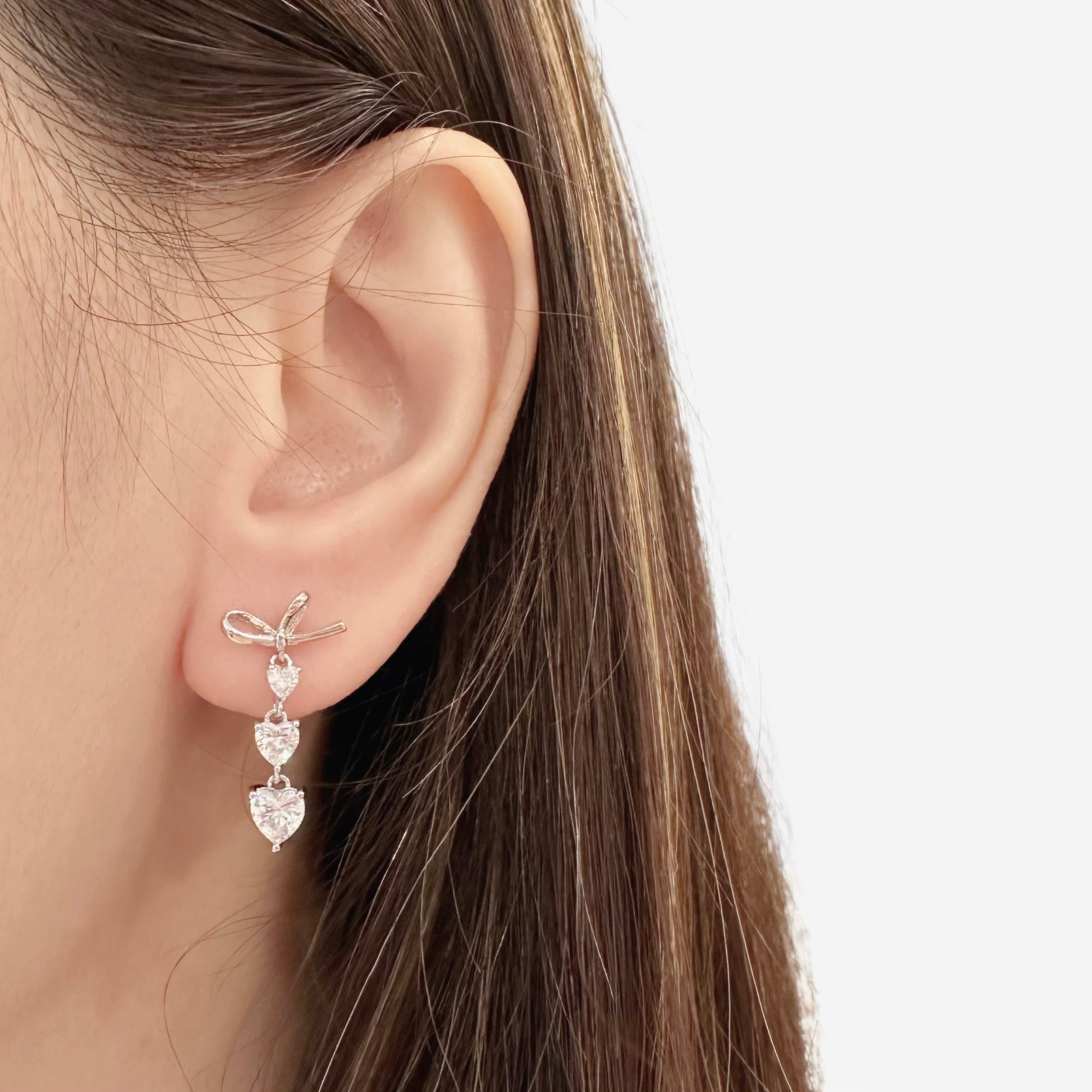 Gift set for her, hadiah untuk wanita, 送给她的礼物, bracelet, ring, necklace, earrings, korean earrings, made in korea, dainty jewellery, lazy girl jewellery, S925 silver, 925 sterling silver, huggie earrings, clip on, daily wear, cubic zirconia, bridesmaid gift, gift for her, Malaysia online shop, fashion jewellery, Korean jewellery accessories, sensitive skin, tahan karat, 适合日常佩戴, anting, rantai tangan, rantai leher, cincin, gift idea, no piercing, earrings malaysia, subang, Pearl, Freshwater pearl, 韩国发饰, 韩国饰品