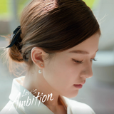 Zhao Lu Si’s Style, Love’s Ambition Earrings, c-drama earrings, chinese drama, c-drama, Xu Yan earrings, Qiao Yan earrings, classic pearl earrings, drop pearl earrings, 
Gift set for her / hadiah untuk wanita / 送给她的礼物。Perfect for best friend / sahabat baik / 最好的朋友。Includes beloved earrings, bracelet, and ring / 心爱的耳环、手链和戒指。Made in Korea / 制造于韩国 /.Dainty jewellery / 简约精致首饰 / barang kemas halus. 925 sterling silver / 925纯银 / perak tulen 925. Anti-tarnish / 防氧化 / tahan karat. Suitable for daily wear