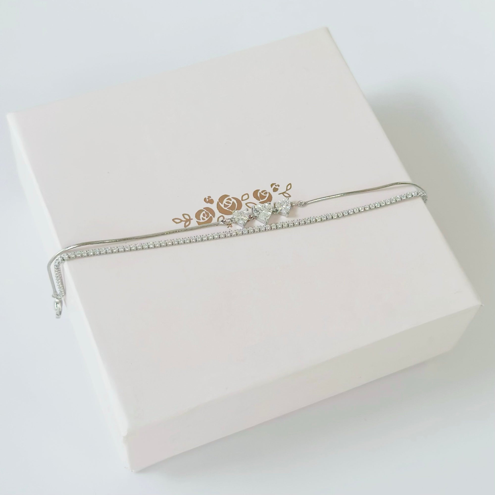 korean earrings bracelet jewellery Malaysia necklace korean jewellery rings earrings malaysia korean style earrings jewellery accessories hypoallergenic earrings ear cuff huggies silver necklace made in korea jewelry fashion jewellery malaysia earrings online shop malaysia Gift idea Gift for her Made in Korea  Cubic Zirconia 925 Sterling Silver  No Piercing Dainty Minimalist Daily wear Bestie Korean Anting Cincin Clip on 韩国耳环 韩国发饰 韩国饰品 hypoallergenic  birthday gift set bridesmaid aurelia atelier VAN CLEEF
