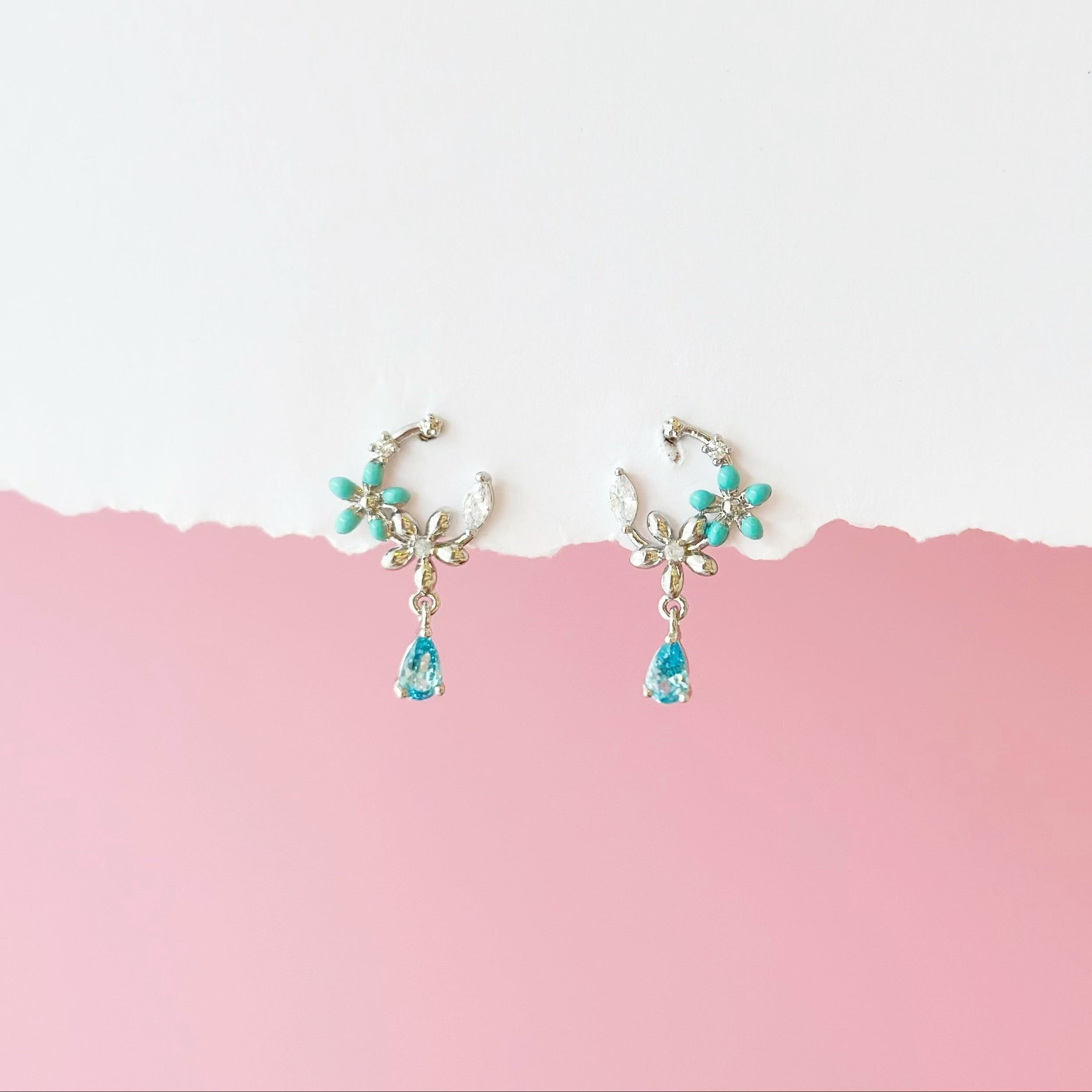 Gift set for her, hadiah untuk wanita, 送给她的礼物, bracelet, ring, necklace, earrings, korean earrings, made in korea, dainty jewellery, lazy girl jewellery, S925 silver, 925 sterling silver, huggie earrings, clip on, daily wear, cubic zirconia, bridesmaid gift, gift for her, Malaysia online shop, fashion jewellery, Korean jewellery accessories, sensitive skin, tahan karat, 适合日常佩戴, anting, rantai tangan, rantai leher, cincin, gift idea, no piercing, earrings malaysia, subang, Pearl, Freshwater pearl, 韩国发饰, 韩国饰品