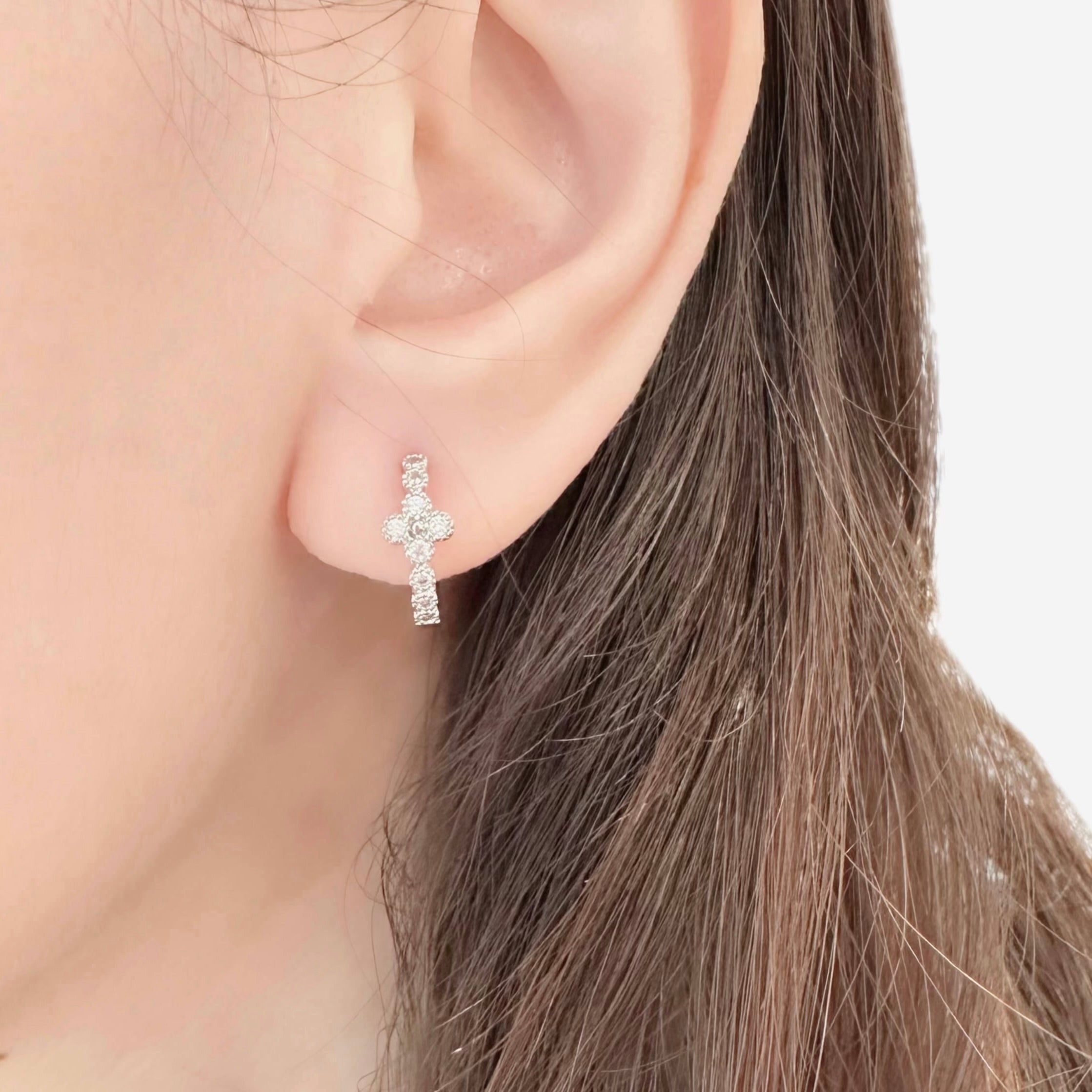 Rose Gold Made in Korea Earrings Korean Anting Cubic Zirconia Bride Bridal Dinner 925 Sterling Silver Fashion Costume Jewellery Online Malaysia Shopping Trendy No Piercing Special Perfect Gift From Heart For Your Loved One Accessory Gift for her Rose Gold Korea Made Earrings Korean Jewellery Jewelry Local Brand in Malaysia Cubic Zirconia Dainty Delicate Minimalist Jewellery Jewelry Bride Clip On Earrings Silver Christmas Gift Set Xmas Silver ANTI TARNISH DAILY SHOWER present gift for her gift ideas vancleef