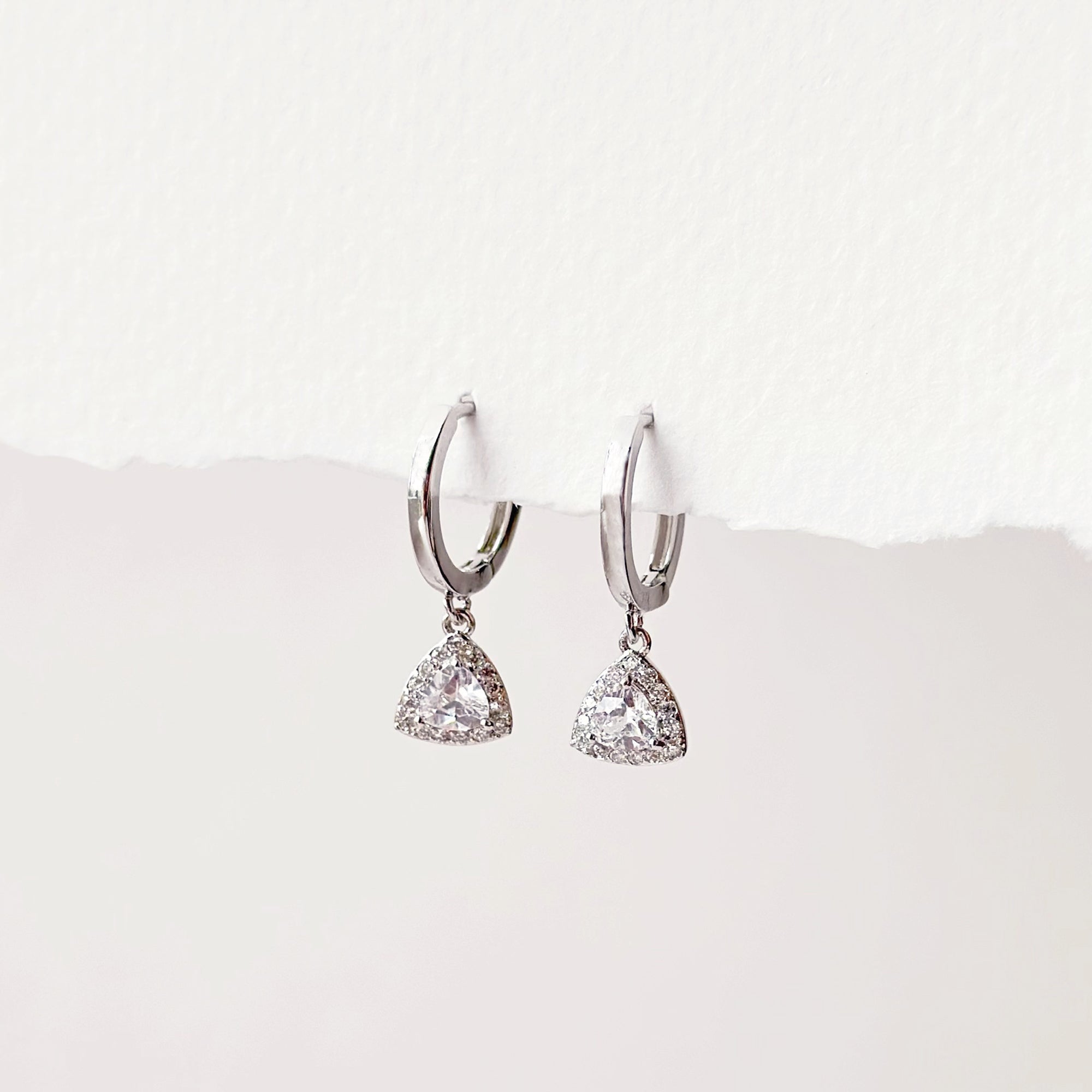 korean earrings bracelet jewellery Malaysia necklace korean jewellery rings earrings malaysia korean style earrings jewellery accessories hypoallergenic earrings ear cuff huggies silver necklace made in korea jewelry fashion jewellery malaysia earrings online shop malaysia Gift idea Gift for her Made in Korea Cubic Zirconia 925 Sterling Silver No Piercing Dainty Minimalist Daily wear Bestie Korean Anting Cincin Clip on 韩国耳环 韩国发饰 韩国饰品 hypoallergenic birthday gift set bridesmaid aurelia atelier