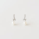 Tsuru Pearl Earrings