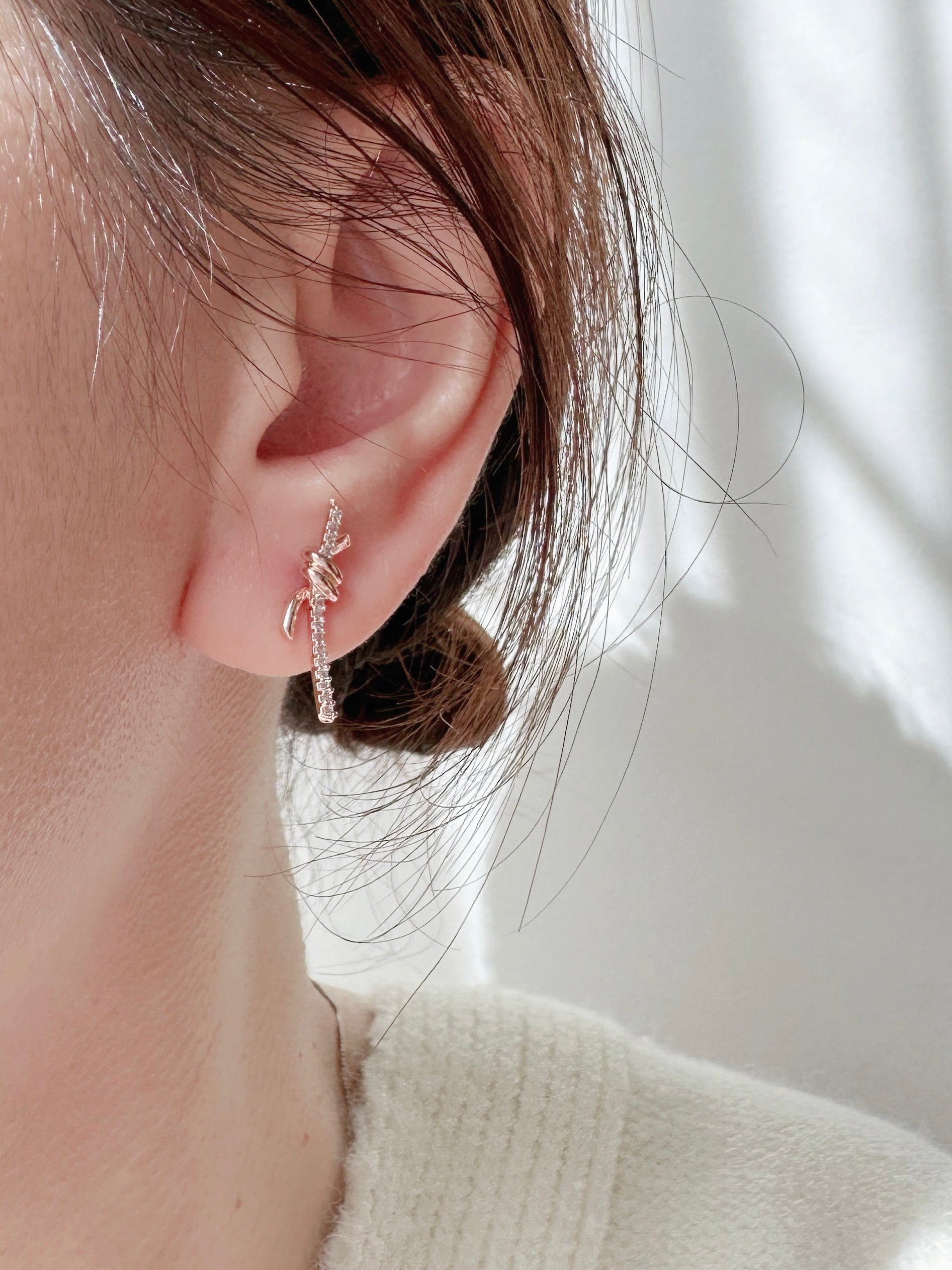 korean earrings bracelet jewellery Malaysia necklace korean jewellery rings earrings malaysia korean style earrings jewellery accessories hypoallergenic earrings ear cuff huggies silver necklace made in korea jewelry fashion jewellery malaysia earrings online shop malaysia Gift idea Gift for her Made in Korea  Cubic Zirconia 925 Sterling Silver  No Piercing Dainty Minimalist Daily wear Bestie Korean Anting Cincin Clip on 韩国耳环 韩国发饰 韩国饰品 hypoallergenic  birthday gift set bridesmaid aurelia atelier