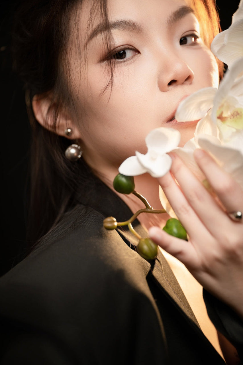 portrait photoshoot photoshooting kl photoshooting celebrity style photo Celebrity-style portrait photoshoot with professional makeover and outfit styling Malaysia portrait photoshoot package wedding photo photoshoot
