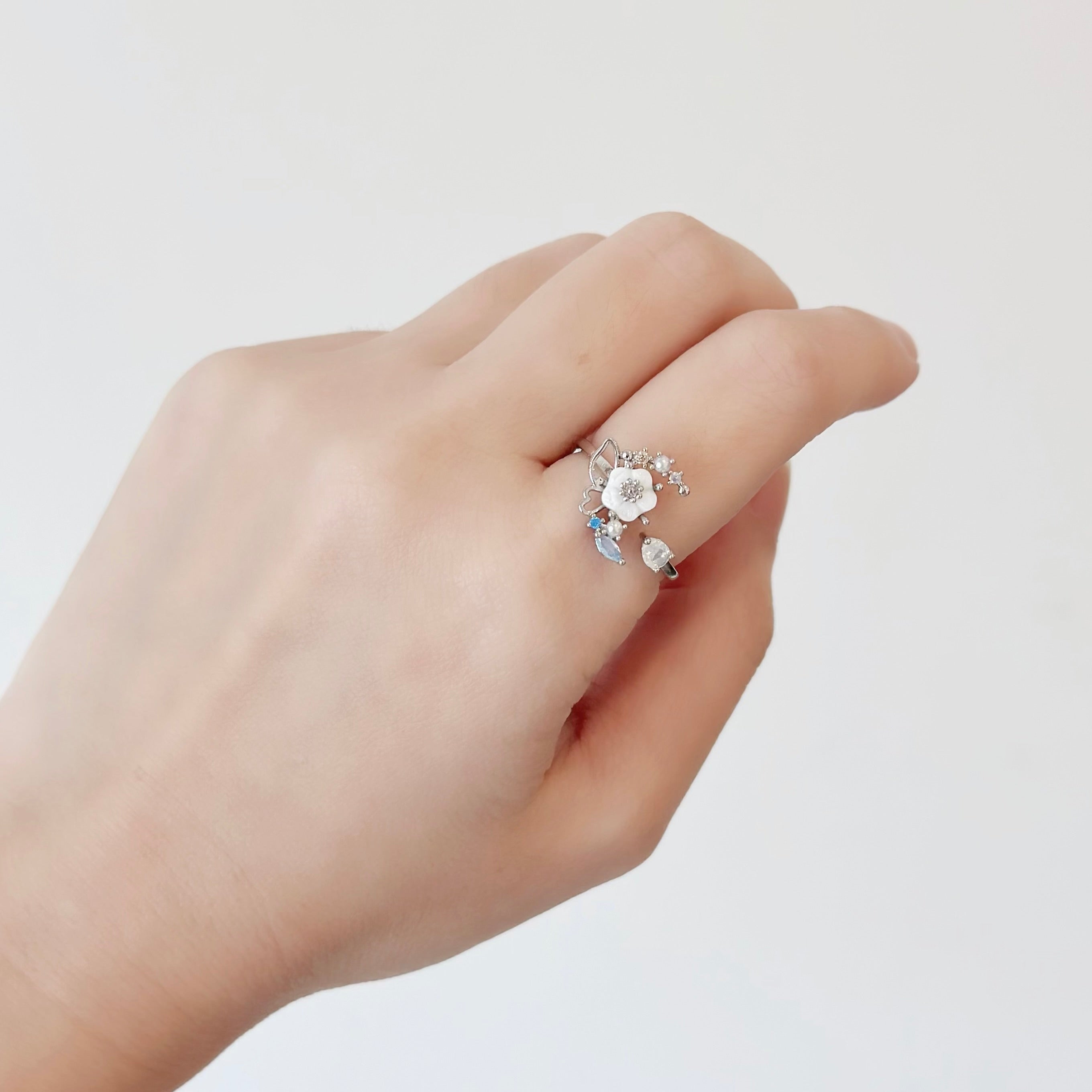 Rose Gold Made in Korea Earrings Korean Anting Cubic Zirconia Jewellery Malaysia Instagram 925 Sterling Silver hypoallergenic Instagram gift shops Jewellery Online Malaysia Shopping No Piercing Perfect Gift special gift Loved One Online jewellery Malaysia Gift for her Rose Gold Korea Made Earrings Korean Jewellery Jewelry Local Brand in Malaysia Cubic Zirconia Dainty Delicate Minimalist Jewellery Jewelry Bride ring cincin Silver Gift Set present gift for her gift ideas