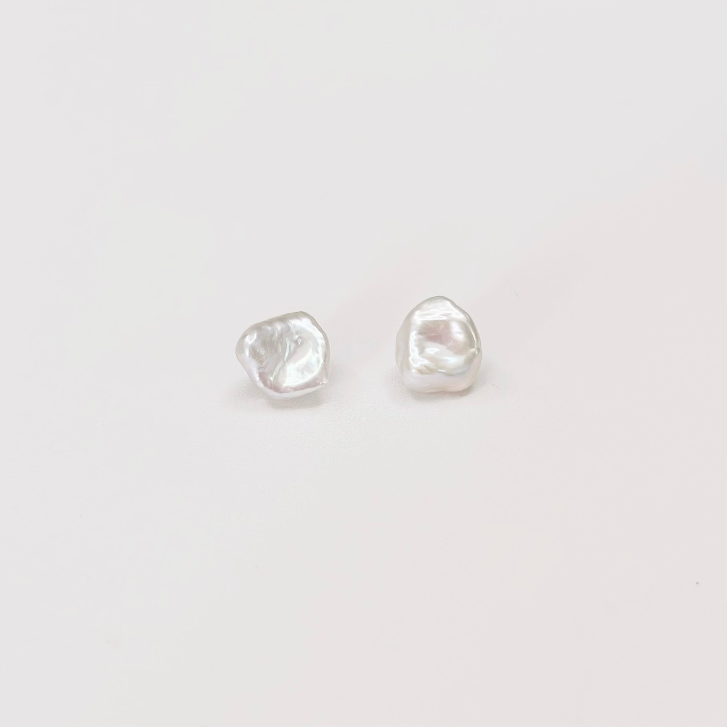pearl earrings, dainty pearl bracelet, freshwater pearl necklace,  akoya pearl., handmade, sensitive skin, bridal, sterling silver, hypoallergenic, gift idea, seawater pearl, pearl neckace, keshi pearl, baroque pearl, mini pearl, 珍珠 淡水珍珠 ak pearl
海水珍珠 s925 cultural pear present gift for her gift ideas pearl made in Malaysia south sea pearl 米珠 natural pearl mutiara Gift for her Dainty Delicate Minimalist everyday earrings everyday wear lustre  925银针珍珠耳环 巴洛克珍珠 手工制作 饰品 韩国设计 芥子珍珠 ks珍珠