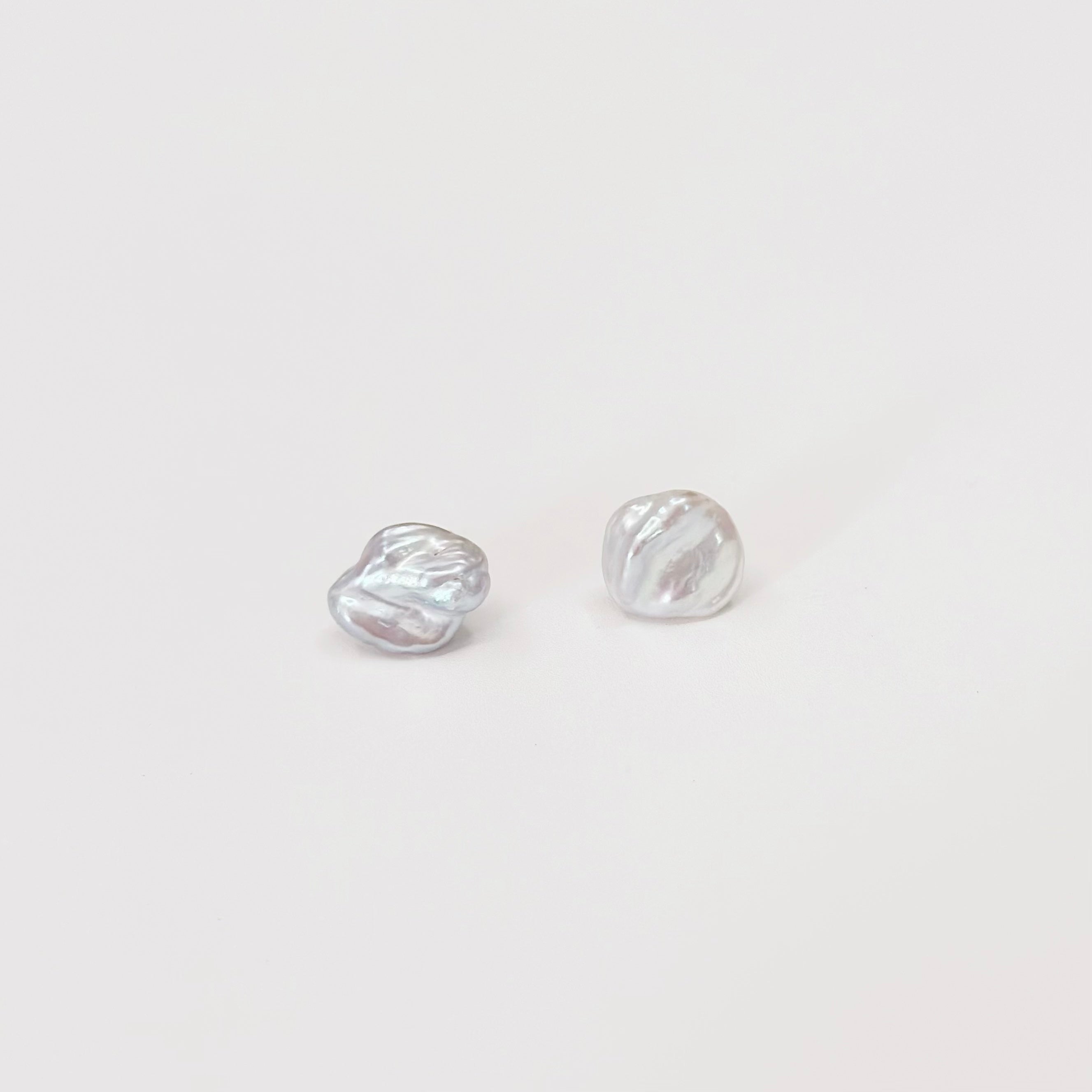 pearl earrings, dainty pearl bracelet, freshwater pearl necklace,  akoya pearl., handmade, sensitive skin, bridal, sterling silver, hypoallergenic, gift idea, seawater pearl, pearl neckace, keshi pearl, baroque pearl, mini pearl, 珍珠 淡水珍珠 ak pearl
海水珍珠 s925 cultural pear present gift for her gift ideas pearl made in Malaysia south sea pearl 米珠 natural pearl mutiara Gift for her Dainty Delicate Minimalist everyday earrings everyday wear lustre  925银针珍珠耳环 巴洛克珍珠 手工制作 饰品 韩国设计 芥子珍珠 ks珍珠