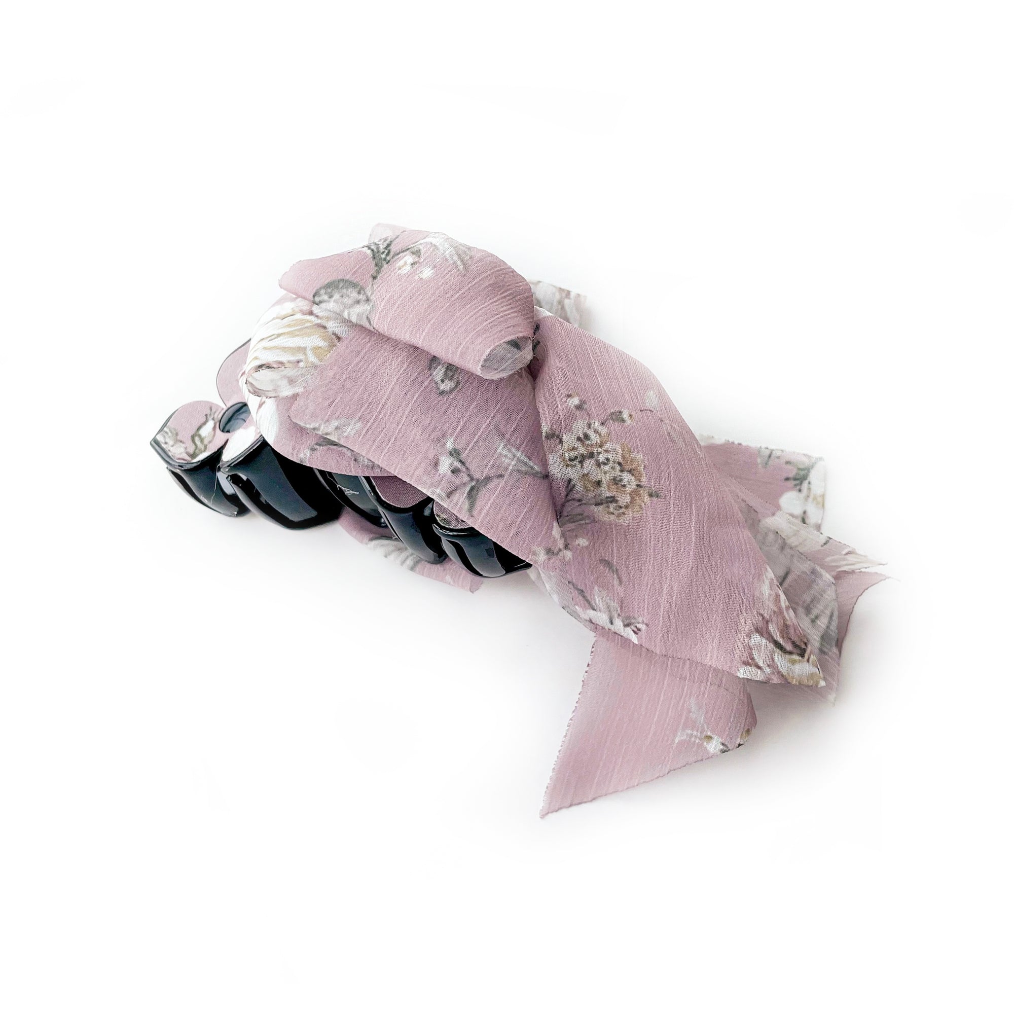 Ribbon hair clip Ribbon hair claw Bow Claw clip Hair accessory  Korean hair accessory  Jewelry Dainty Minimalist malaysia jewellery Made in Korea  online gift shop Aurelia Atelier made in korea jewelry fashion jewellery malaysia earrings online shop malaysia korean style hair accessory  malaysia jewellery jewelry  Ribbon hair tie Hairband Hair ribbon scarf Headband Scrunchies Chiffon hair bow Chiffon hair claw clip Hypoallergenic  韩国ins蝴蝶吊坠发夹 INS 风 首饰 发饰 发夹专卖店 韩国发饰 韩国饰品 韩国耳环 rambut jepit Jepit rambut korea