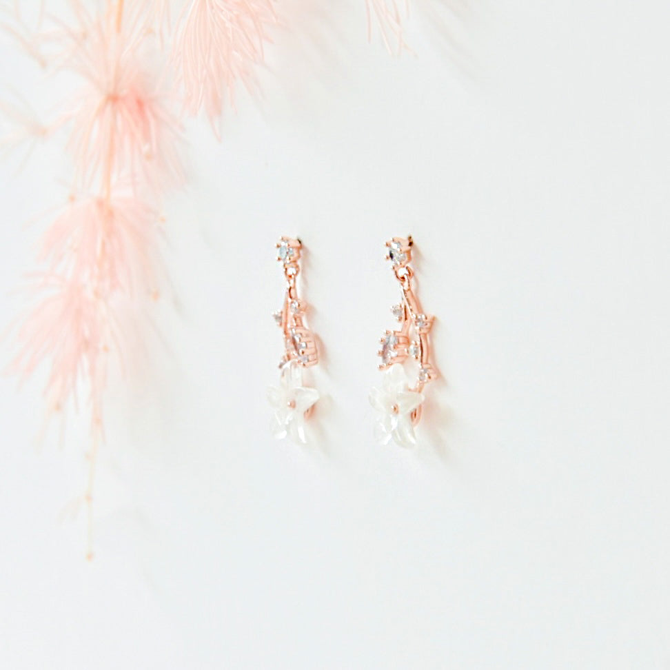 Rose Gold Made in Korea Earrings Korean Anting Cubic Zirconia Jewellery Malaysia Instagram 925 Sterling Silver hypoallergenic Instagram gift shops Jewellery Online Malaysia Shopping No Piercing Perfect Gift special gift Loved One Online jewellery Malaysia Gift for her Rose Gold Korea Made Earrings Korean Jewellery Jewelry Local Brand in Malaysia Cubic Zirconia Dainty Delicate Minimalist Jewellery Jewelry Bride Clip On Earrings Silver Gift Set present gift for her gift ideas