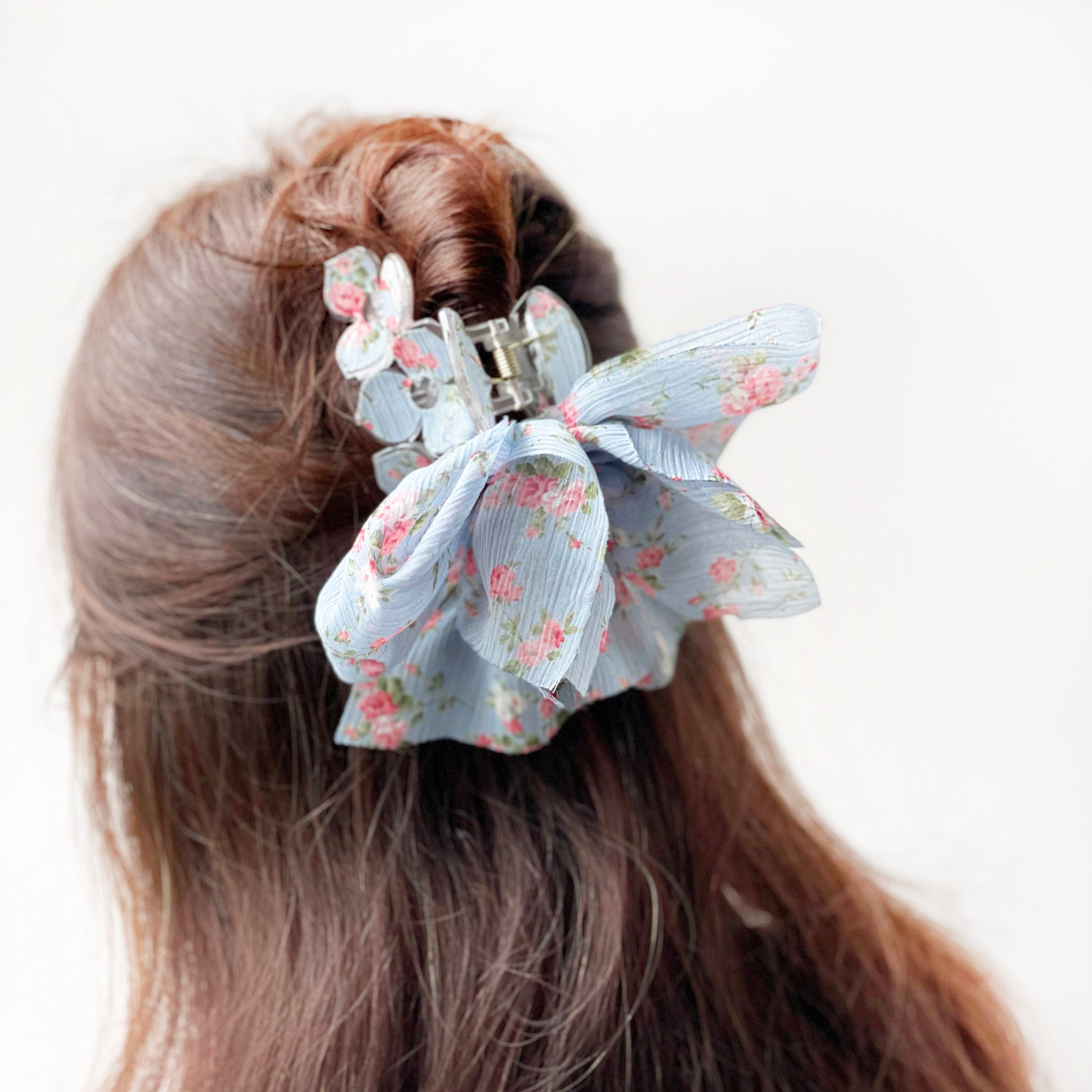 Ribbon hair clip Ribbon hair claw Bow Claw clip Hair accessory Korean hair accessory Jewelry Dainty Minimalist malaysia jewellery Made in Korea online gift shop Aurelia Atelier made in korea jewelry fashion jewellery malaysia earrings online shop malaysia korean style hair accessory malaysia jewellery jewelry Ribbon hair tie Hairband Hair ribbon scarf Headband Scrunchies Chiffon hair bow Chiffon hair claw clip Hypoallergenic 韩国ins蝴蝶吊坠发夹 INS 风 首饰 发饰 发夹专卖店 韩国发饰 韩国饰品 韩国耳环 rambut jepit Jepit rambut korea