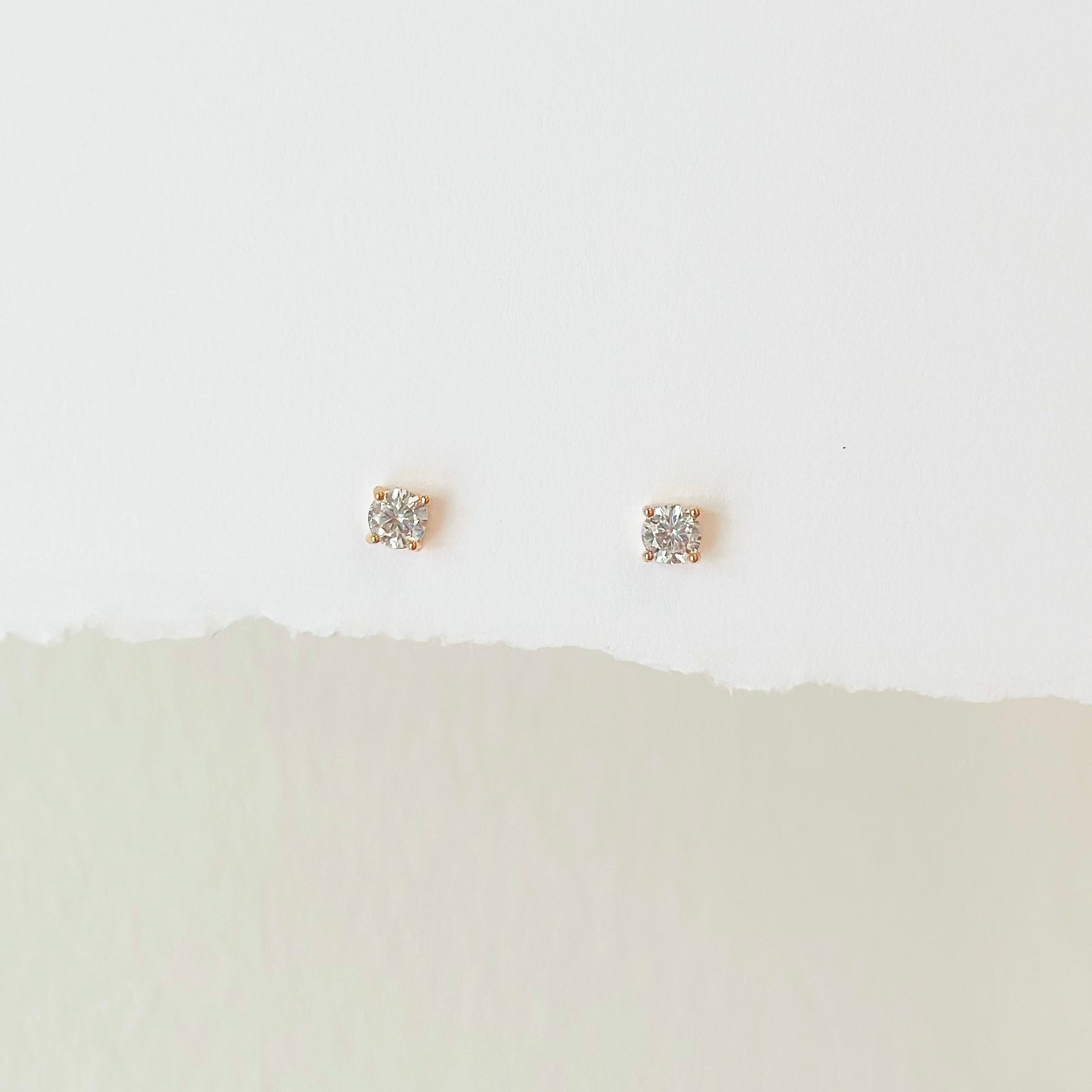 daily wear solitaire diamond earrings anting can wear to shower sleep sport cubic zirconia 0.5 carat 0.3 carat