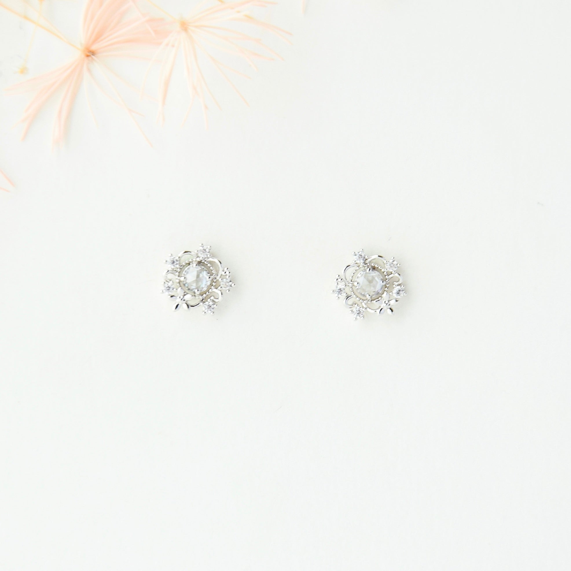 korean earrings bracelet jewellery Malaysia necklace korean jewellery rings earrings malaysia korean style earrings malaysia jewellery jewelry jewellery accessories hypoallergenic earrings ear cuff huggies silver necklace made in korea jewelry fashion jewellery malaysia earrings online shop malaysia Gift idea Gift for her Made in Korea Cubic Zirconia 925 Sterling Silver No Piercing Jewelry Dainty Minimalist Bestie anting subang clip on 925 silver gf gift local Dainty Daily wear Gift Set aurelia atelier