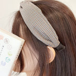 Ribbon hair clip Ribbon hair claw Bow Claw clip Hair accessory Korean hair accessory Jewelry Dainty Minimalist malaysia jewellery Made in Korea online gift shop Aurelia Atelier made in korea jewelry fashion jewellery malaysia earrings online shop malaysia korean style hair accessory malaysia jewellery jewelry Ribbon hair tie Hairband Hair ribbon scarf Headband Scrunchies Chiffon hair bow Chiffon hair claw clip Hypoallergenic 韩国ins蝴蝶吊坠发夹 INS 风 首饰 发饰 发夹专卖店 韩国发饰 韩国饰品 韩国耳环 rambut jepit Jepit rambut korea