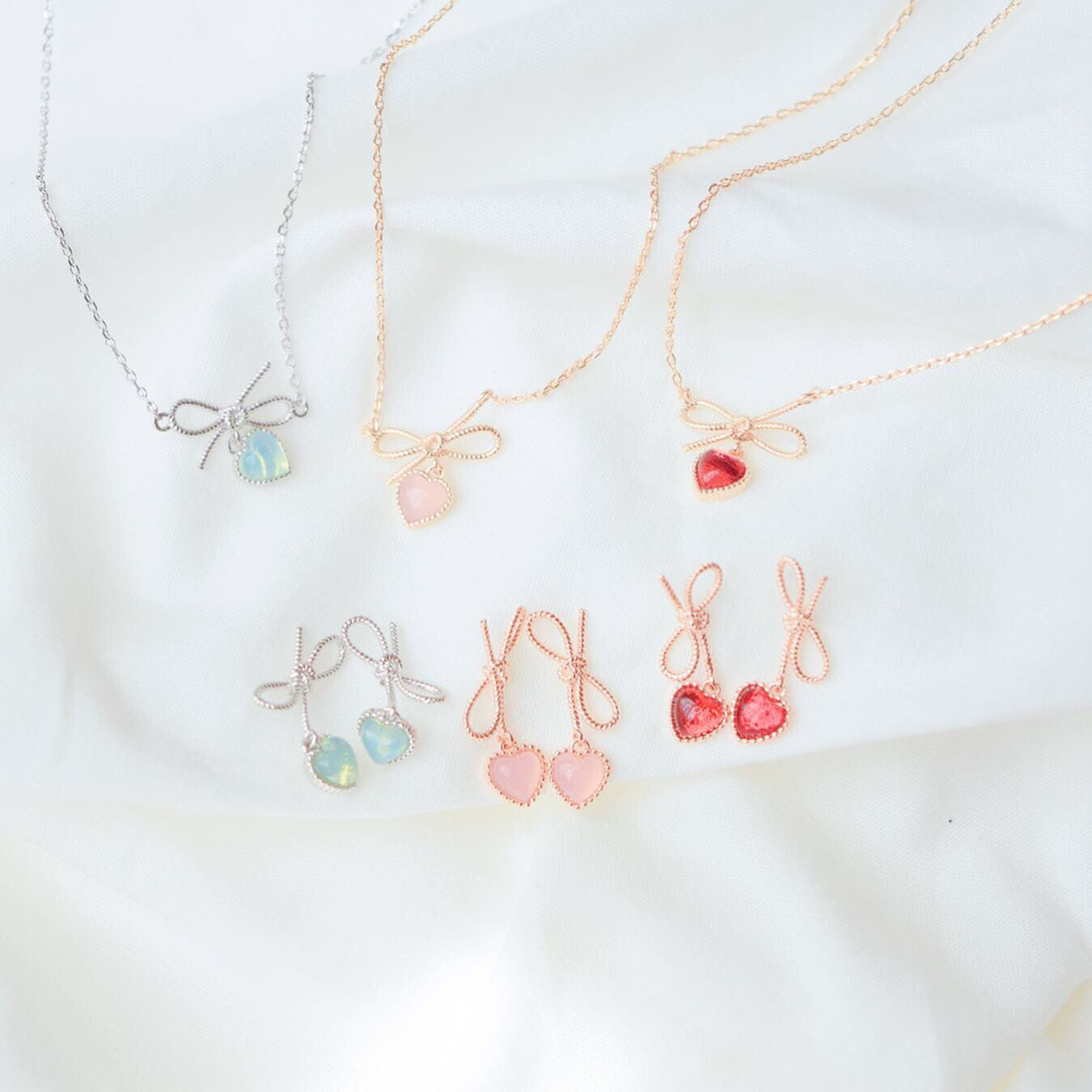 Gift idea Gift for her Made in Korea  Cubic Zirconia 925 Sterling Silver  No Piercing Jewelry Dainty Minimalist Dainty Daily wear korean earrings bracelet jewellery Malaysia necklace korean jewellery rings earrings malaysia korean style earrings malaysia jewellery jewelry  jewellery accessories Subang Anting Cincin Brooch Pin hypoallergenic earrings birthday gift gift set premium gift online gift shop bridesmaid gift aurelia atelier