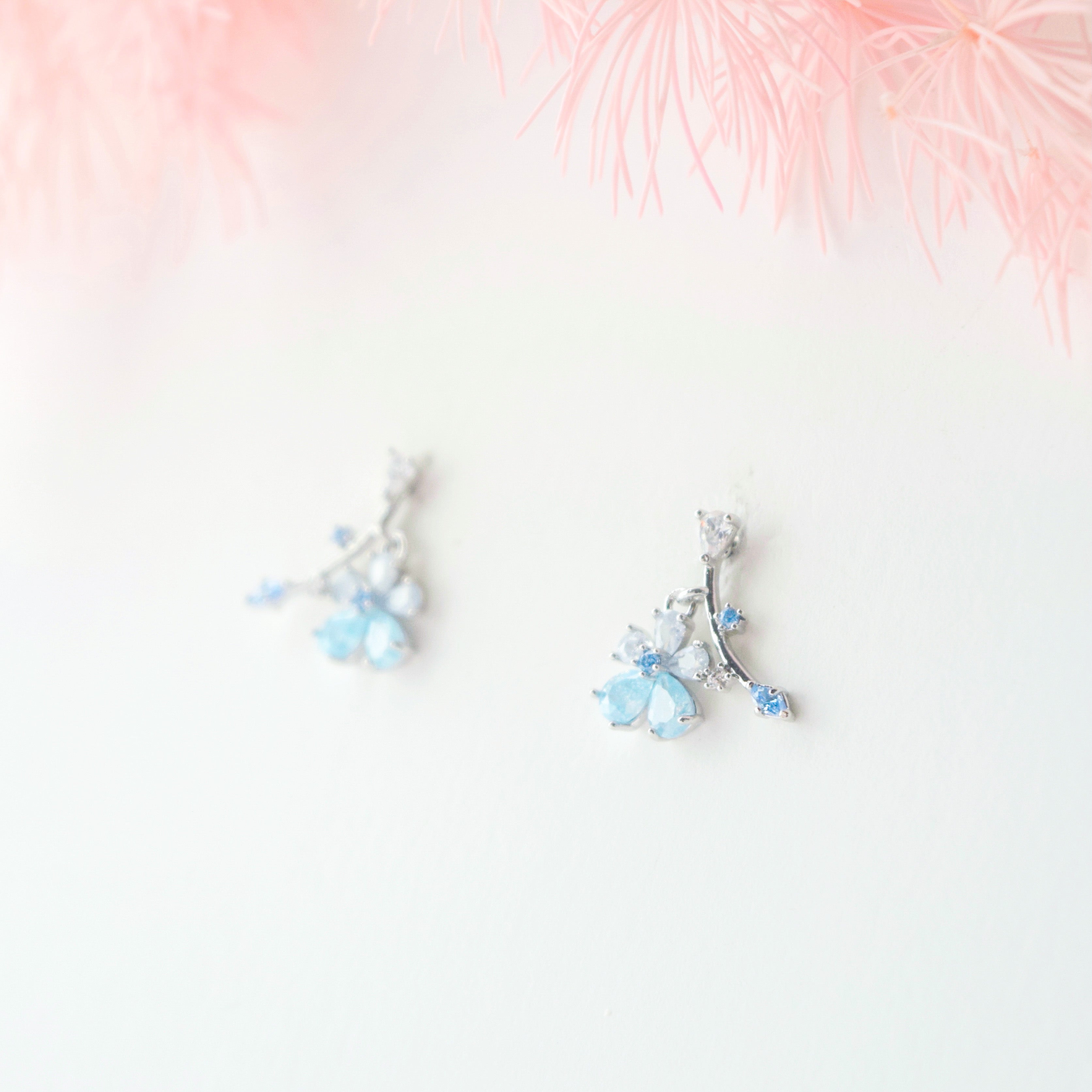 korean earrings bracelet jewellery Malaysia necklace korean jewellery rings earrings malaysia korean style earrings malaysia jewellery jewelry jewellery accessories hypoallergenic earrings ear cuff huggies silver necklace made in korea jewelry fashion jewellery malaysia earrings online shop malaysia Gift idea Gift for her Made in Korea Cubic Zirconia 925 Sterling Silver No Piercing Jewelry Dainty Minimalist Bestie anting subang clip on 925 silver gf gift local Dainty Daily wear Gift Set aurelia atelier