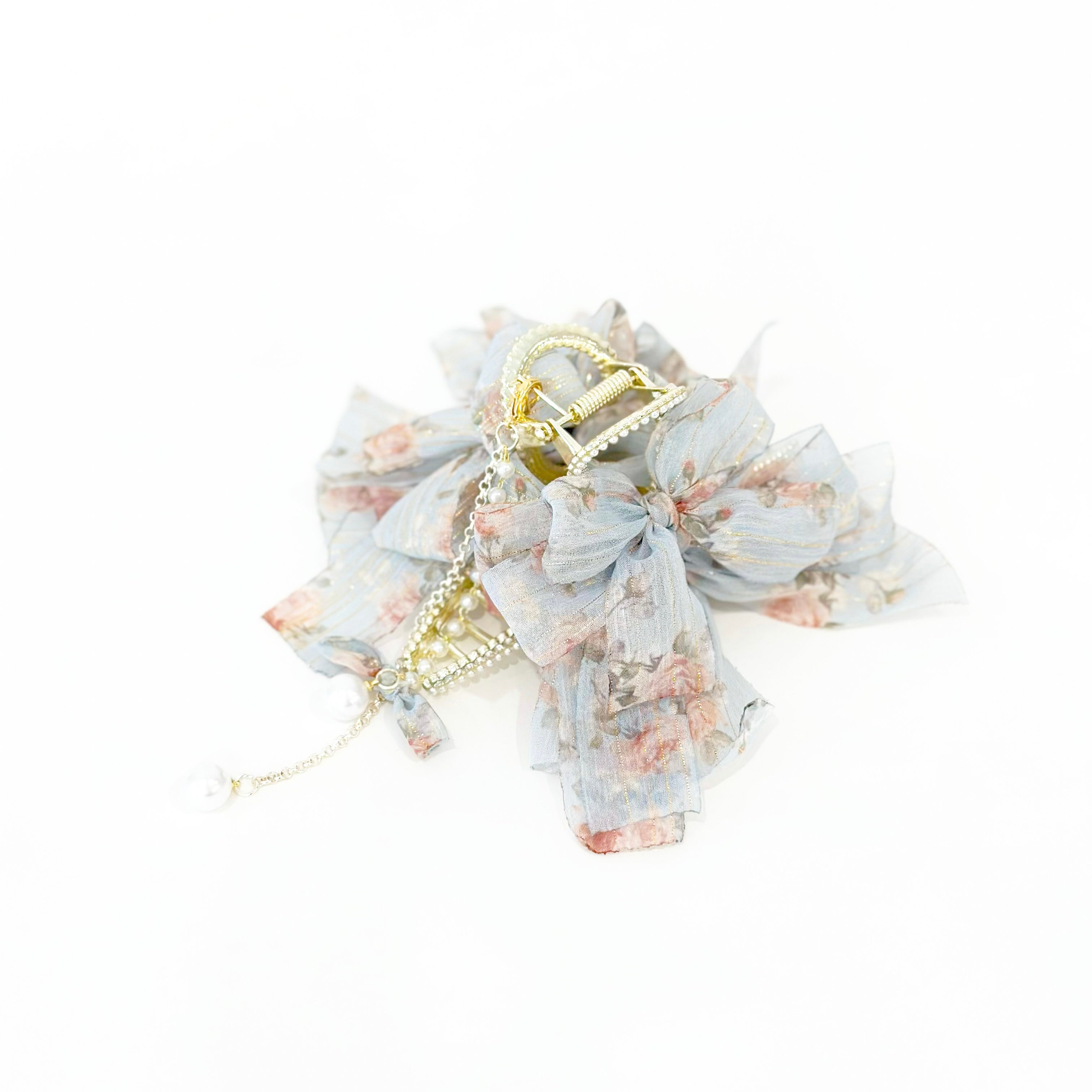 Ribbon hair clip Ribbon hair claw Bow Claw clip Hair accessory Korean hair accessory Jewelry Dainty Minimalist malaysia jewellery Made in Korea online gift shop Aurelia Atelier made in korea jewelry fashion jewellery malaysia earrings online shop malaysia korean style hair accessory malaysia jewellery jewelry Ribbon hair tie Hairband Hair ribbon scarf Headband Scrunchies Chiffon hair bow Chiffon hair claw clip Hypoallergenic 韩国ins蝴蝶吊坠发夹 INS 风 首饰 发饰 发夹专卖店 韩国发饰 韩国饰品 韩国耳环 rambut jepit Jepit rambut korea
