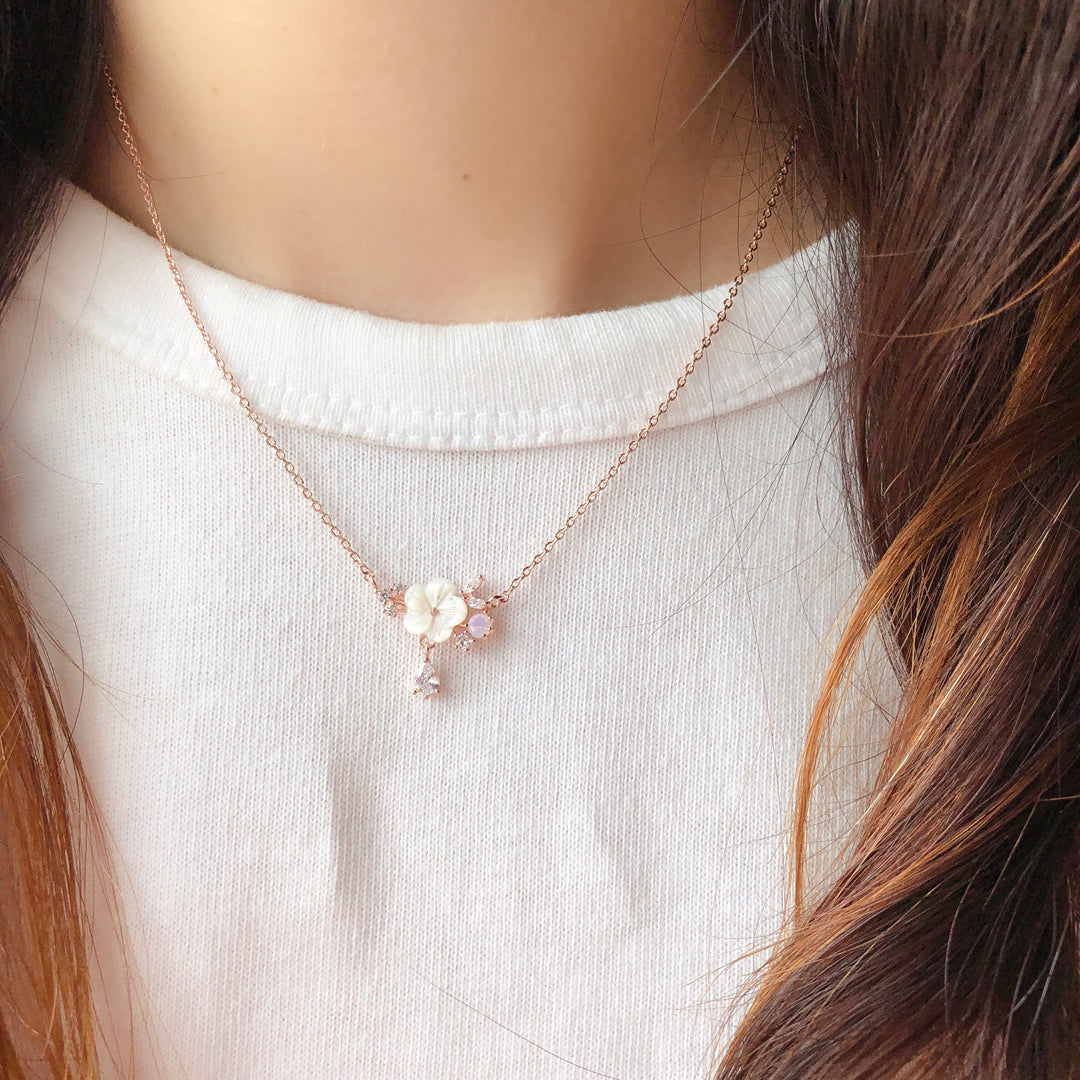 Rose Gold Rue Necklace | Made in Korea | Dainty Jewellery – Aurelia Atelier