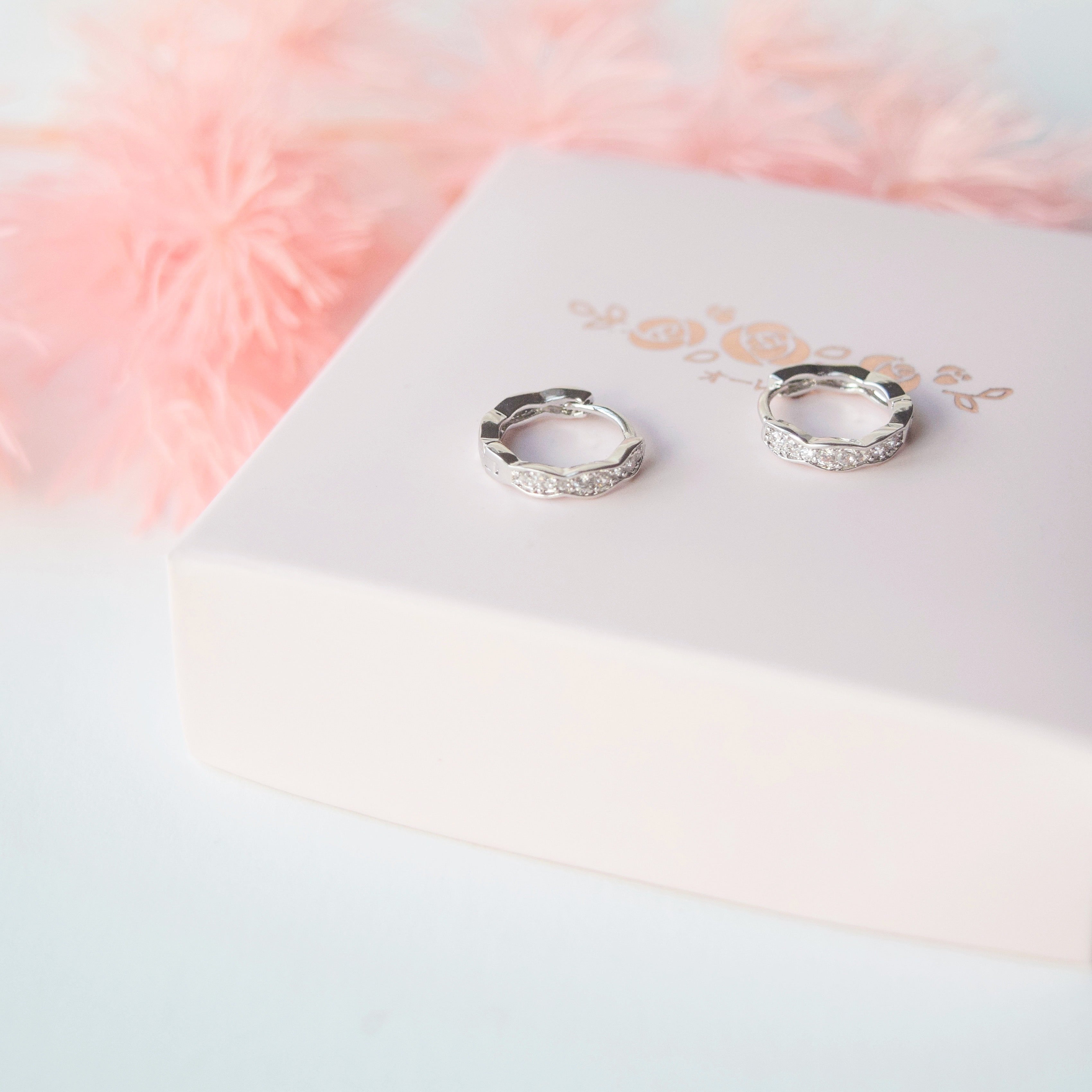 korean earrings bracelet jewellery Malaysia necklace korean jewellery rings earrings malaysia korean style earrings jewellery accessories hypoallergenic earrings ear cuff huggies silver necklace made in korea jewelry fashion jewellery malaysia earrings online shop malaysia Gift idea Gift for her Made in Korea Cubic Zirconia 925 Sterling Silver No Piercing Dainty Minimalist Daily wear Bestie Korean Anting Cincin Clip on 韩国耳环 韩国发饰 韩国饰品 hypoallergenic birthday gift set bridesmaid aurelia atelier
