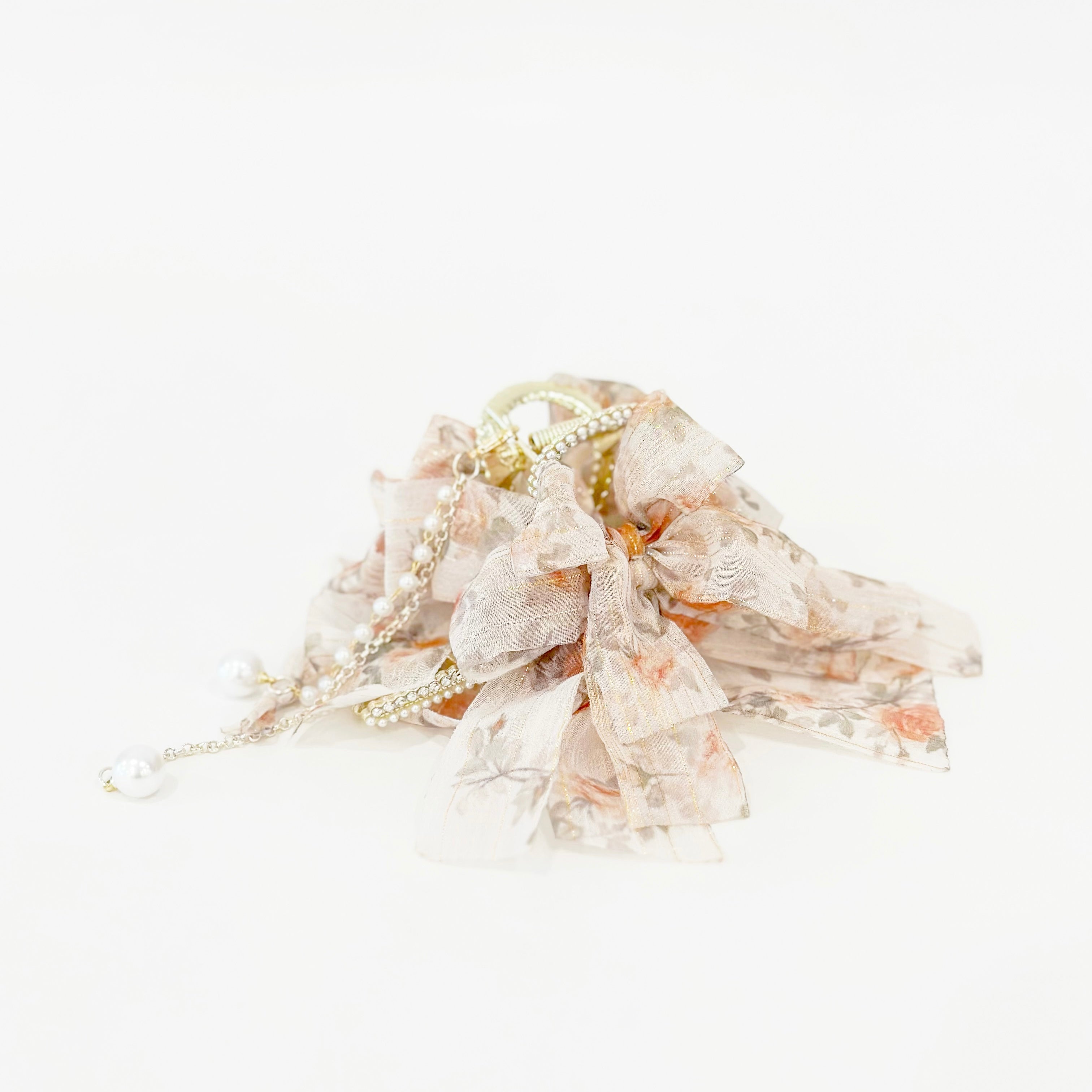 Ribbon hair clip Ribbon hair claw Bow Claw clip Hair accessory Korean hair accessory Jewelry Dainty Minimalist malaysia jewellery Made in Korea online gift shop Aurelia Atelier made in korea jewelry fashion jewellery malaysia earrings online shop malaysia korean style hair accessory malaysia jewellery jewelry Ribbon hair tie Hairband Hair ribbon scarf Headband Scrunchies Chiffon hair bow Chiffon hair claw clip Hypoallergenic 韩国ins蝴蝶吊坠发夹 INS 风 首饰 发饰 发夹专卖店 韩国发饰 韩国饰品 韩国耳环 rambut jepit Jepit rambut korea