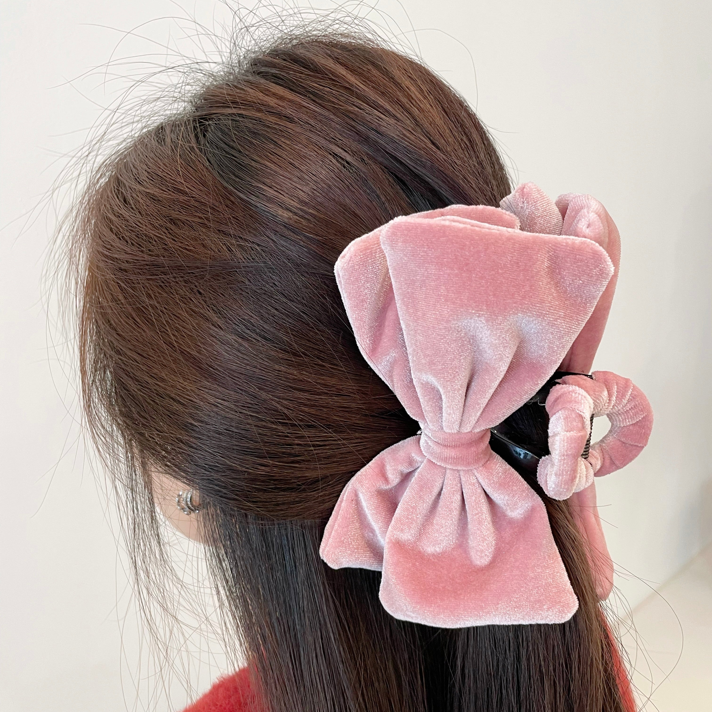 Ribbon hair clip Ribbon hair claw Bow Claw clip Hair accessory Korean hair accessory Jewelry Dainty Minimalist malaysia jewellery Made in Korea online gift shop Aurelia Atelier made in korea jewelry fashion jewellery malaysia earrings online shop malaysia korean style hair accessory malaysia jewellery jewelry Ribbon hair tie Hairband Hair ribbon scarf Headband Scrunchies Chiffon hair bow Chiffon hair claw clip Hypoallergenic 韩国ins蝴蝶吊坠发夹 INS 风 首饰 发饰 发夹专卖店 韩国发饰 韩国饰品 韩国耳环 rambut jepit Jepit rambut korea