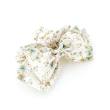 Ribbon hair clip Ribbon hair claw Bow Claw clip Hair accessory Korean hair accessory Jewelry Dainty Minimalist malaysia jewellery Made in Korea online gift shop Aurelia Atelier made in korea jewelry fashion jewellery malaysia earrings online shop malaysia korean style hair accessory malaysia jewellery jewelry Ribbon hair tie Hairband Hair ribbon scarf Headband Scrunchies Chiffon hair bow Chiffon hair claw clip Hypoallergenic 韩国ins蝴蝶吊坠发夹 INS 风 首饰 发饰 发夹专卖店 韩国发饰 韩国饰品 韩国耳环 rambut jepit Jepit rambut korea