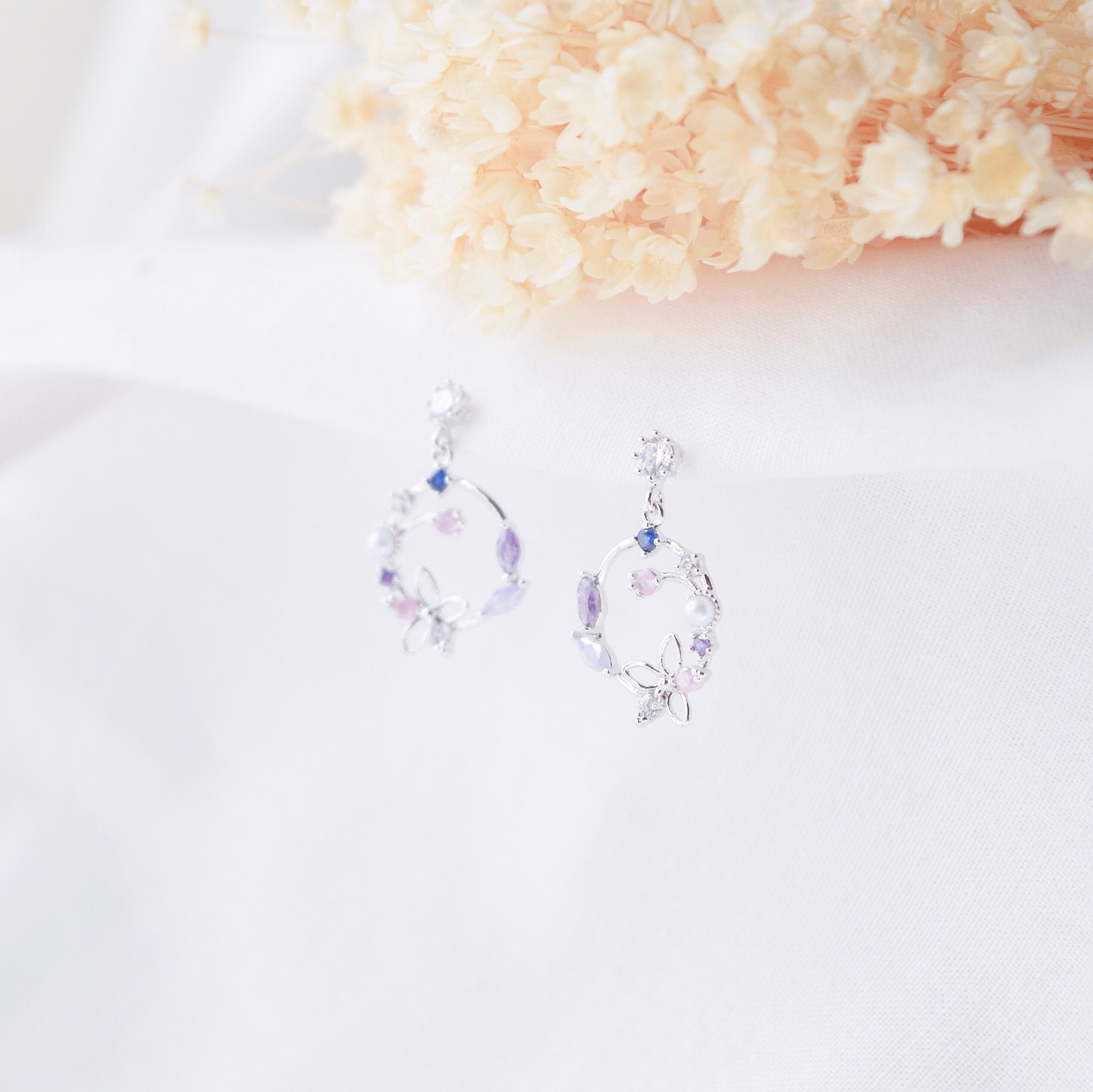 korean earrings bracelet jewellery Malaysia necklace korean jewellery rings earrings malaysia korean style earrings malaysia jewellery jewelry jewellery accessories hypoallergenic earrings ear cuff huggies silver necklace made in korea jewelry fashion jewellery malaysia earrings online shop malaysia Gift idea Gift for her Made in Korea Cubic Zirconia 925 Sterling Silver No Piercing Jewelry Dainty Minimalist Bestie anting subang clip on 925 silver gf gift local brand Dainty Daily wear Gift Set Shopping