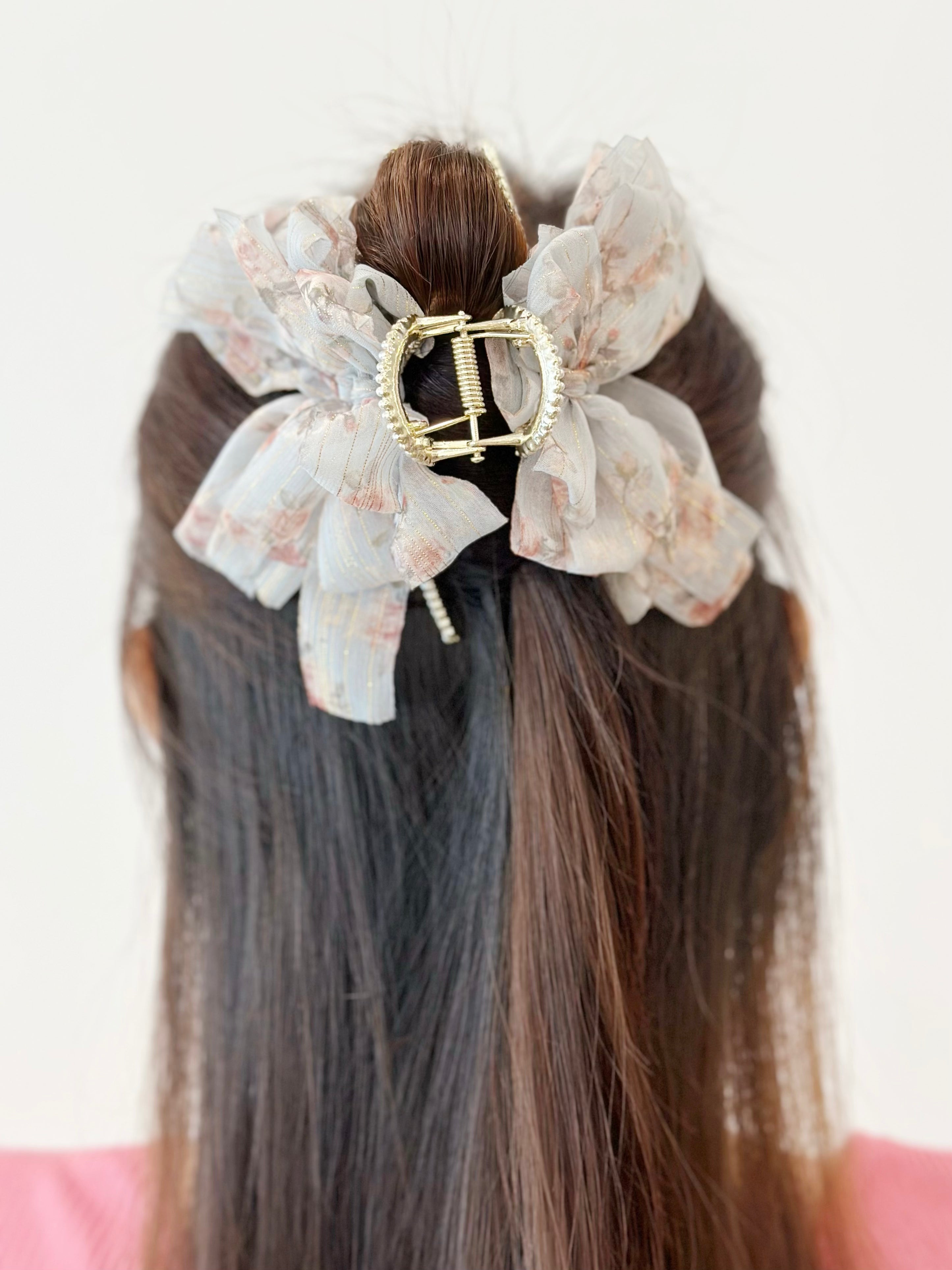 Ribbon hair clip Ribbon hair claw Bow Claw clip Hair accessory Korean hair accessory Jewelry Dainty Minimalist malaysia jewellery Made in Korea online gift shop Aurelia Atelier made in korea jewelry fashion jewellery malaysia earrings online shop malaysia korean style hair accessory malaysia jewellery jewelry Ribbon hair tie Hairband Hair ribbon scarf Headband Scrunchies Chiffon hair bow Chiffon hair claw clip Hypoallergenic 韩国ins蝴蝶吊坠发夹 INS 风 首饰 发饰 发夹专卖店 韩国发饰 韩国饰品 韩国耳环 rambut jepit Jepit rambut korea