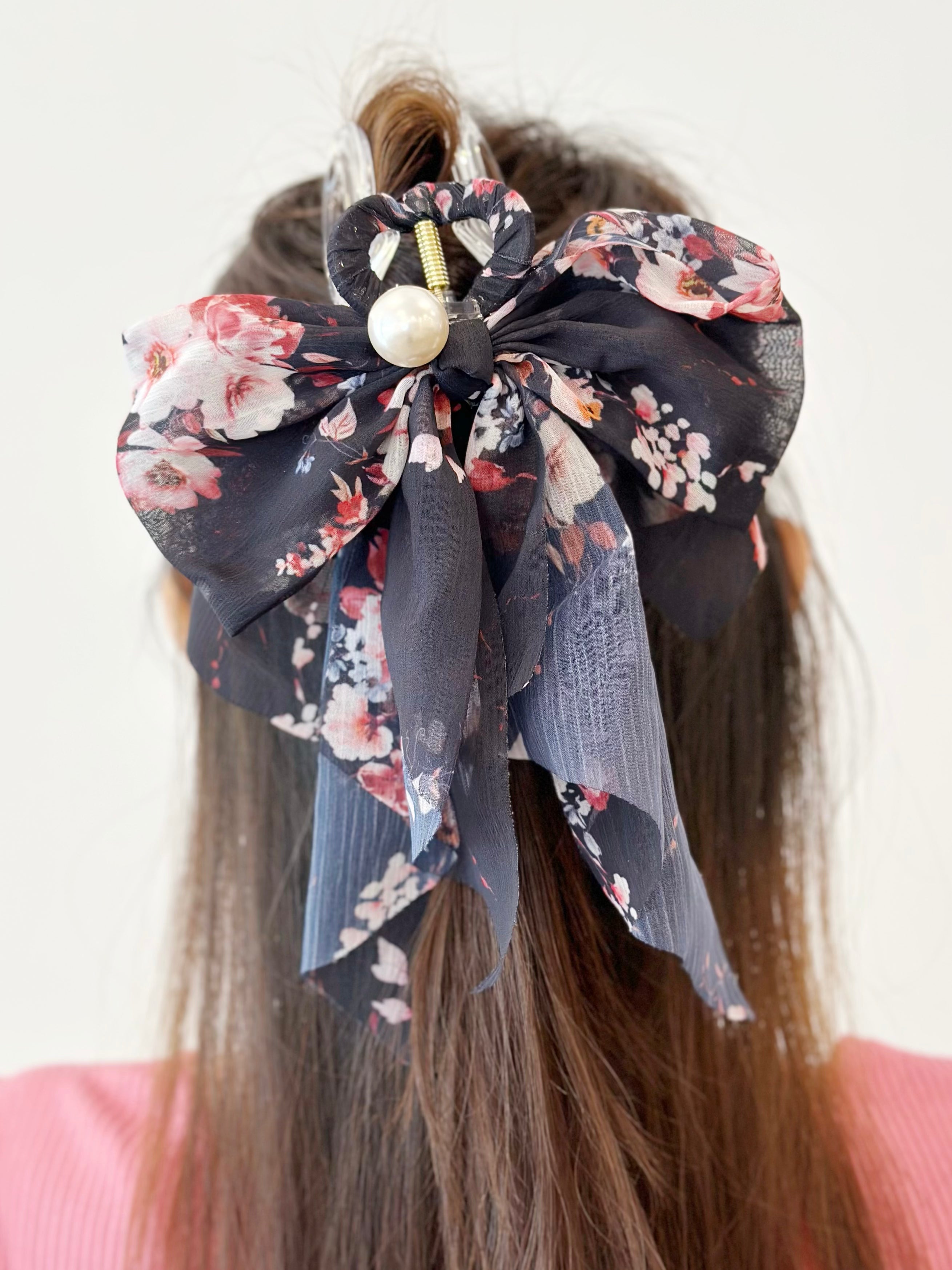 Ribbon hair clip Ribbon hair claw Bow Claw clip Hair accessory Korean hair accessory Jewelry Dainty Minimalist malaysia jewellery Made in Korea online gift shop Aurelia Atelier made in korea jewelry fashion jewellery malaysia earrings online shop malaysia korean style hair accessory malaysia jewellery jewelry Ribbon hair tie Hairband Hair ribbon scarf Headband Scrunchies Chiffon hair bow Chiffon hair claw clip Hypoallergenic 韩国ins蝴蝶吊坠发夹 INS 风 首饰 发饰 发夹专卖店 韩国发饰 韩国饰品 韩国耳环 rambut jepit Jepit rambut korea
